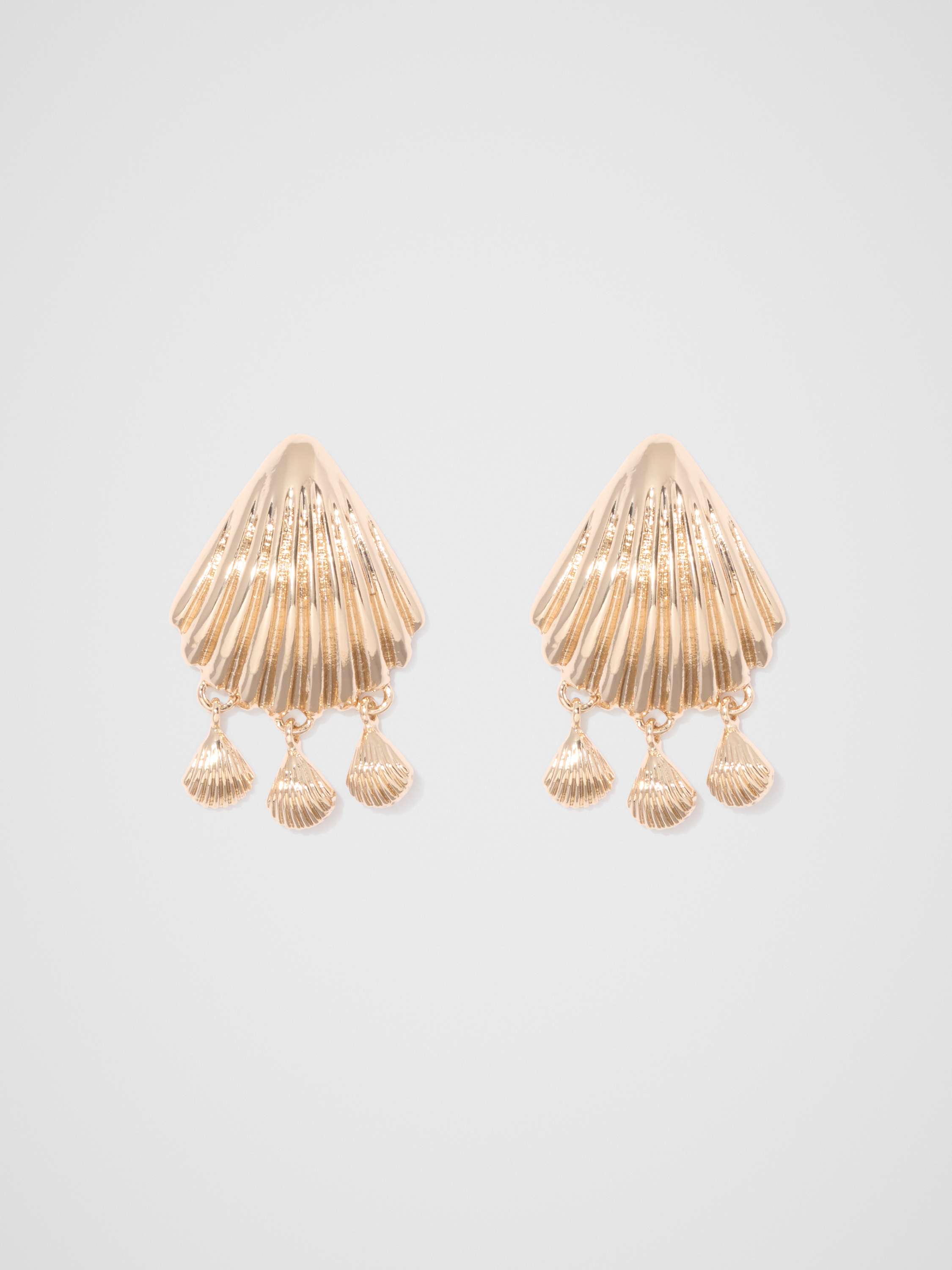 Signature Shelby Earring