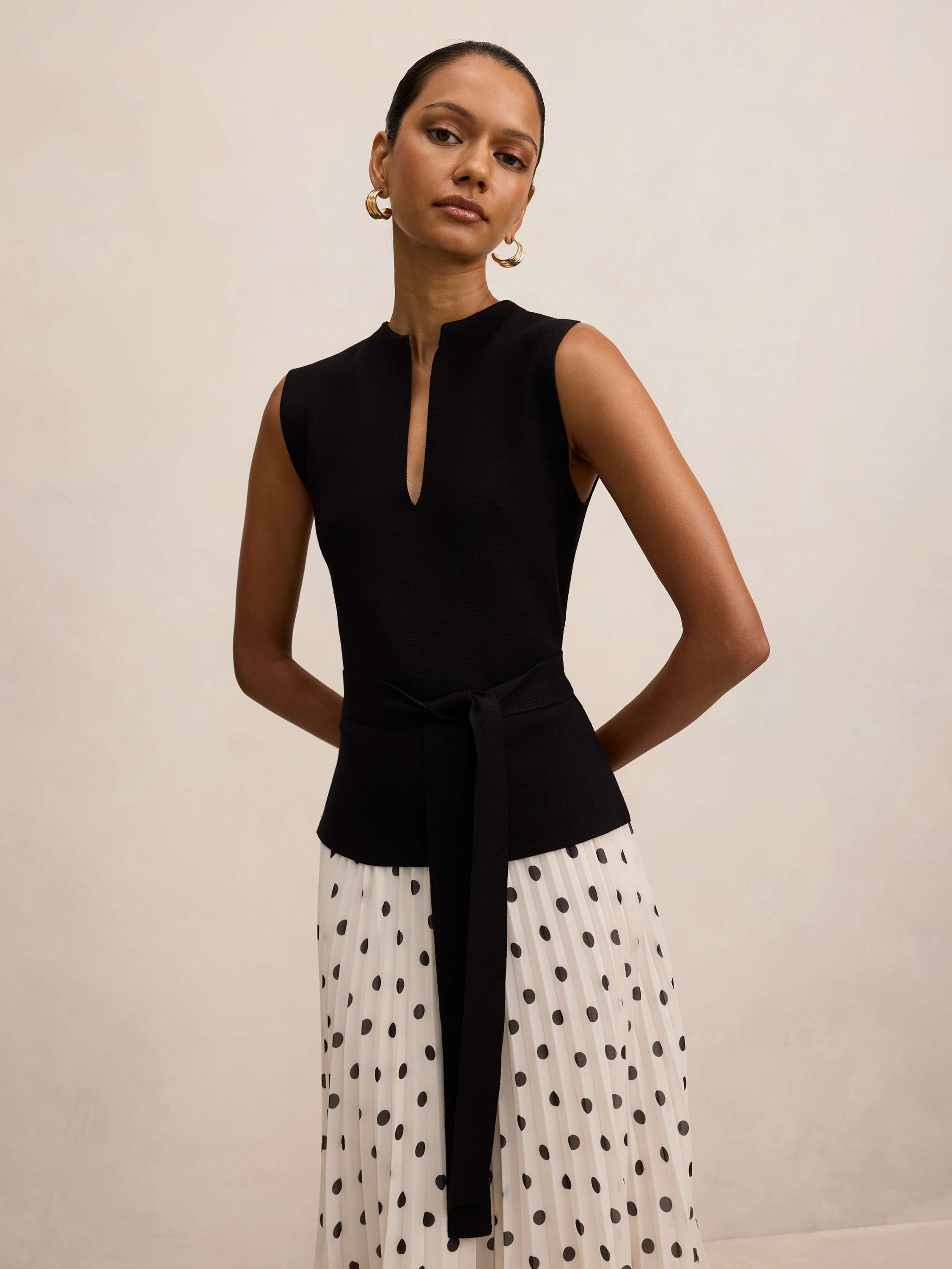 Buy Tanya Petite Woven Knit Dress - Black - Online | Forever New