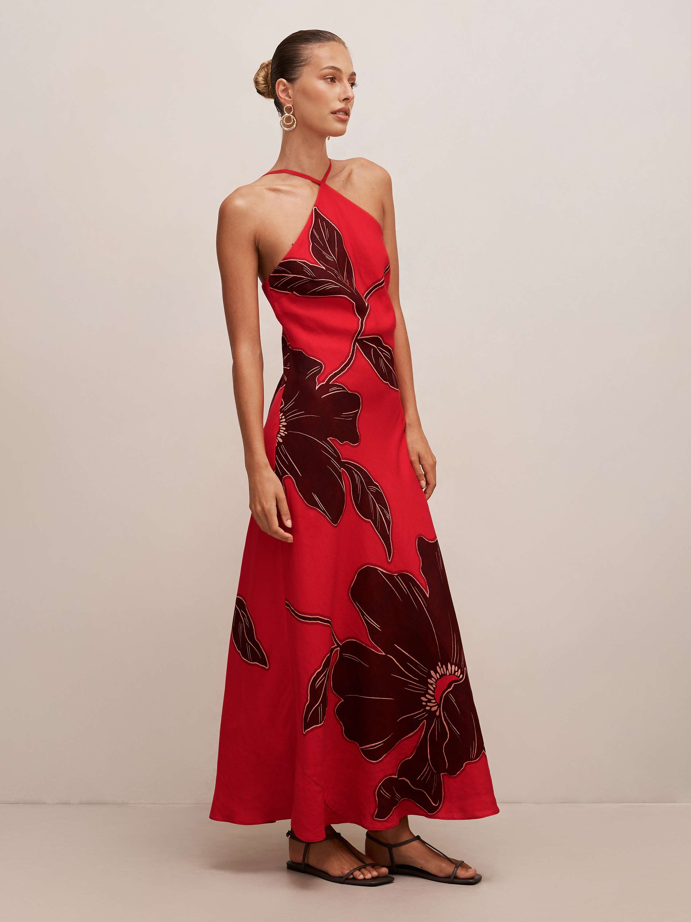 MARK&LONA 25SS EVOLVE FLARE DRESSワンピース Buy Nova Arrow Neck Maxi Dress - Red - Online | Forever New