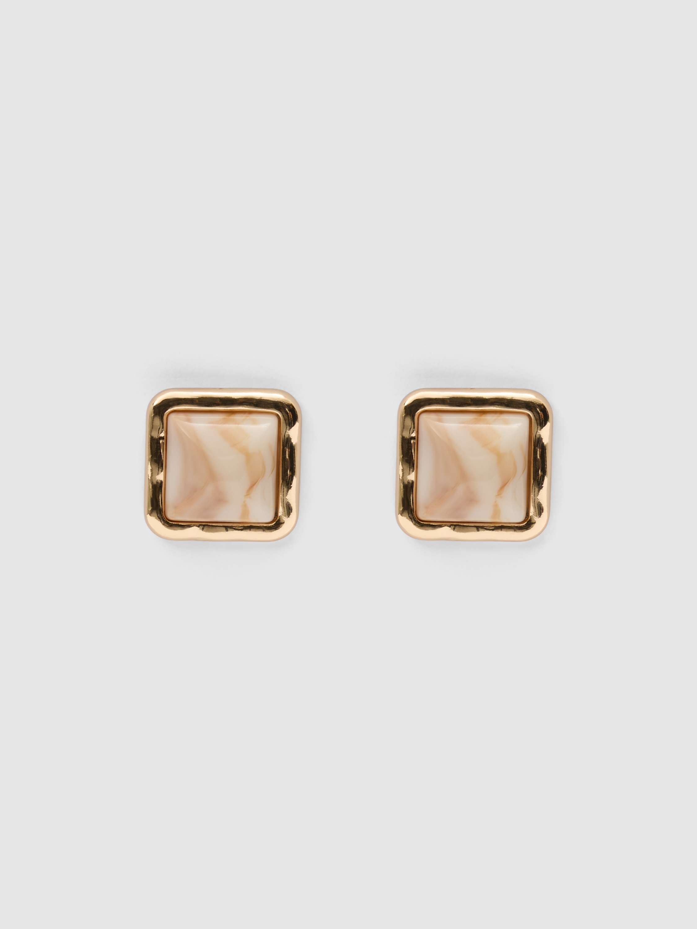 Signature Suki Square Stud