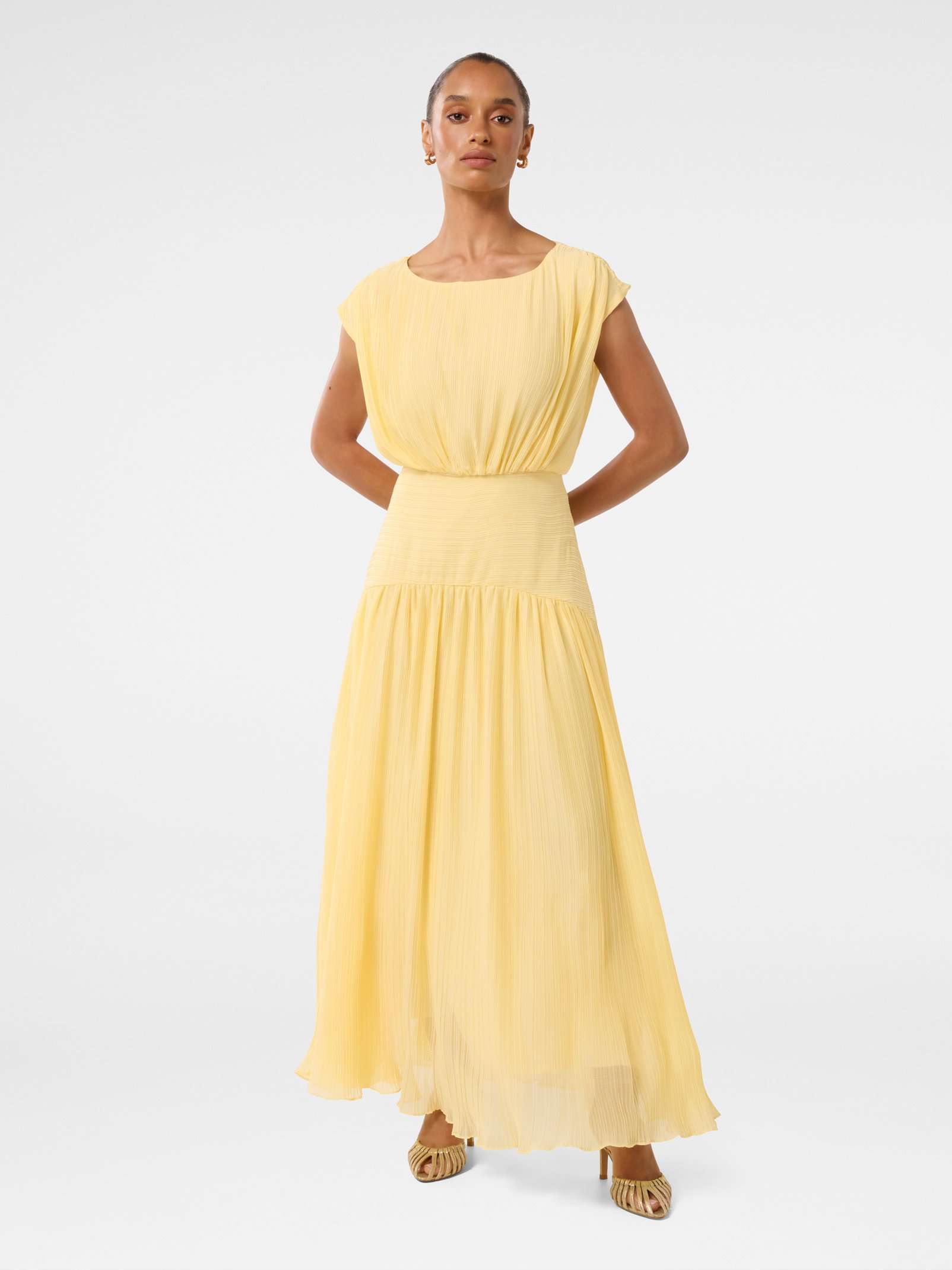 Lila Petite Crinkle Maxi Dress