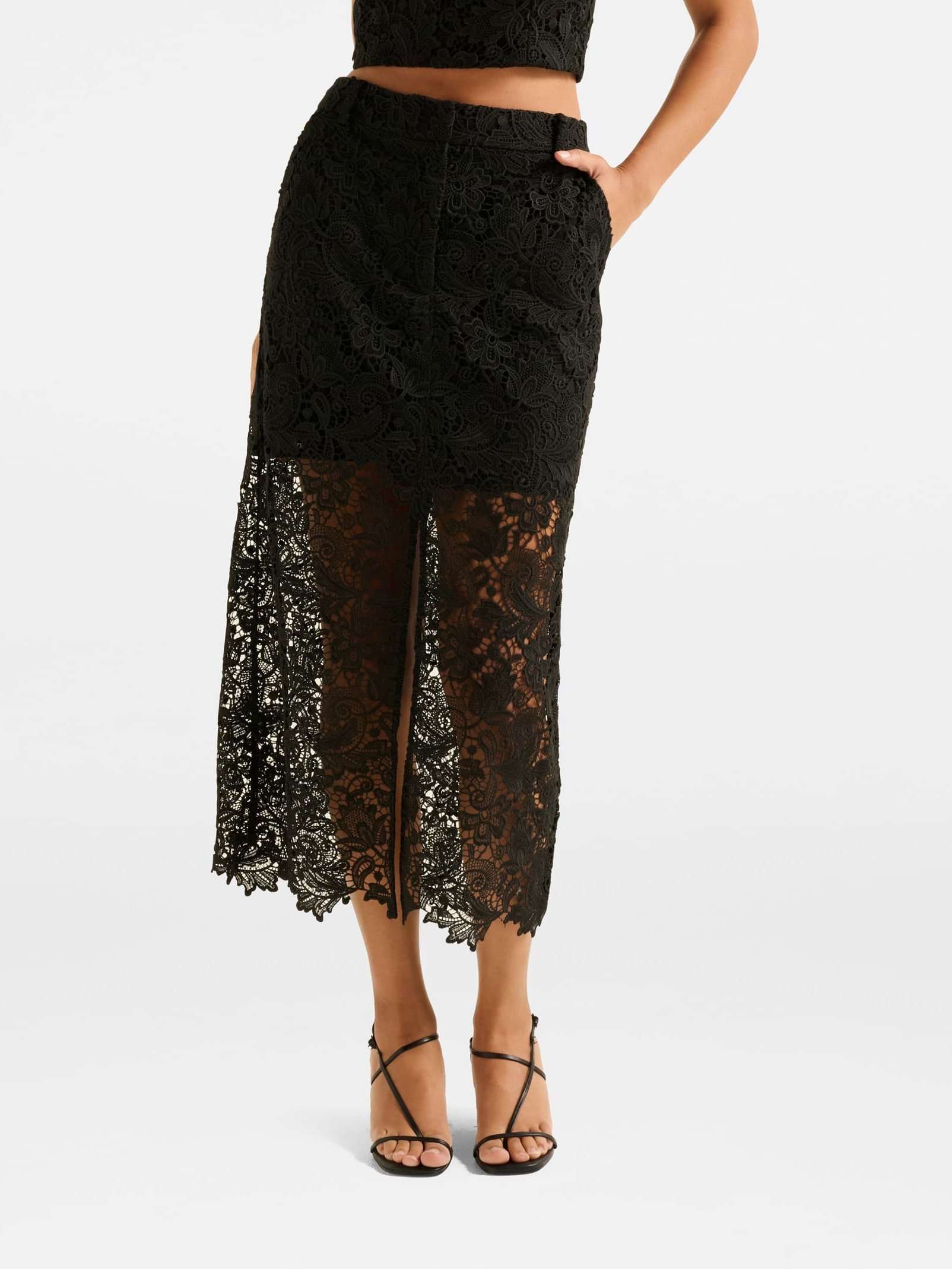スカート lace velour maxi skirt Black Velvet And Lace Maxi Skirt
