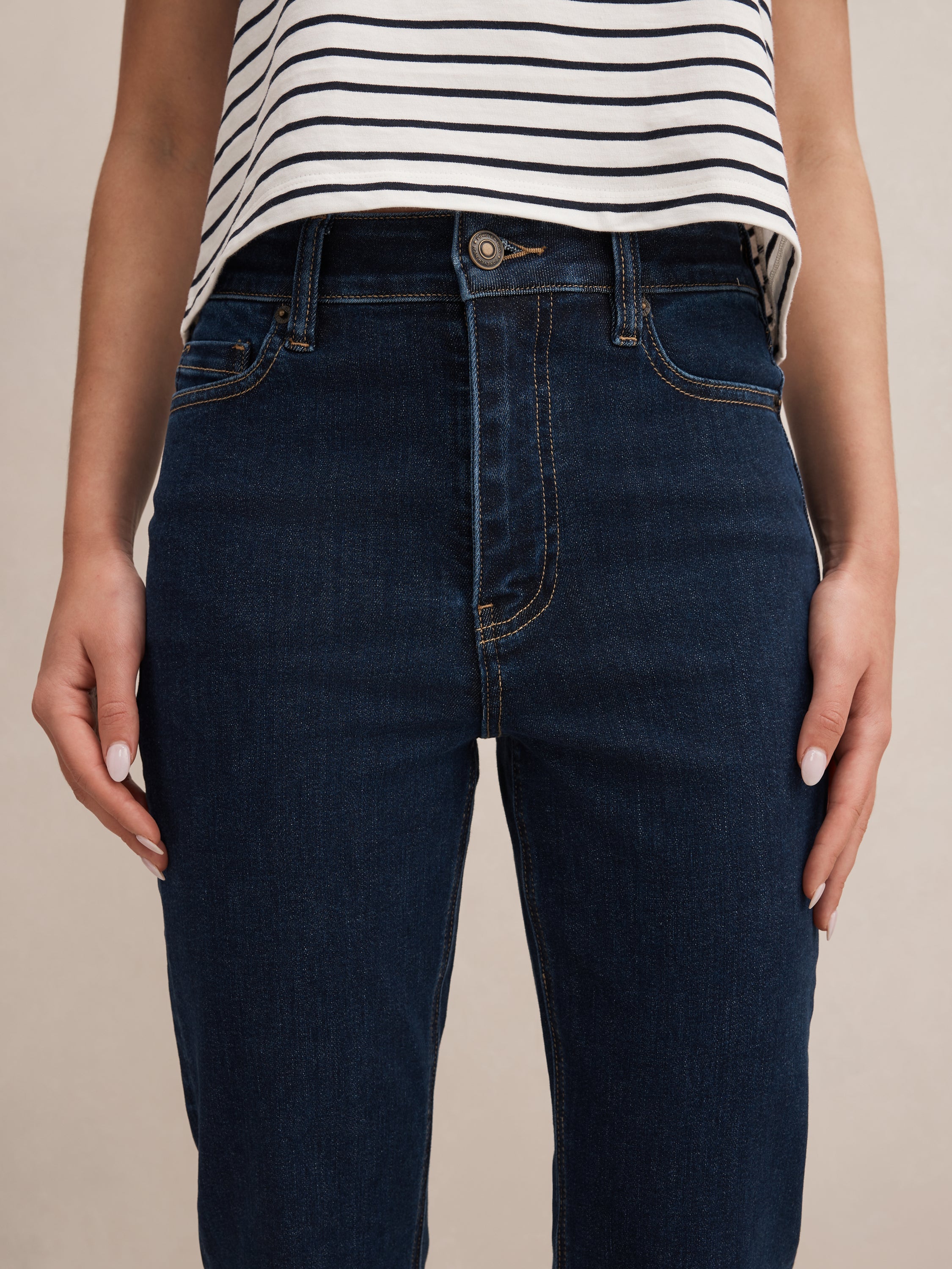 Jessie Slim Flare Jean