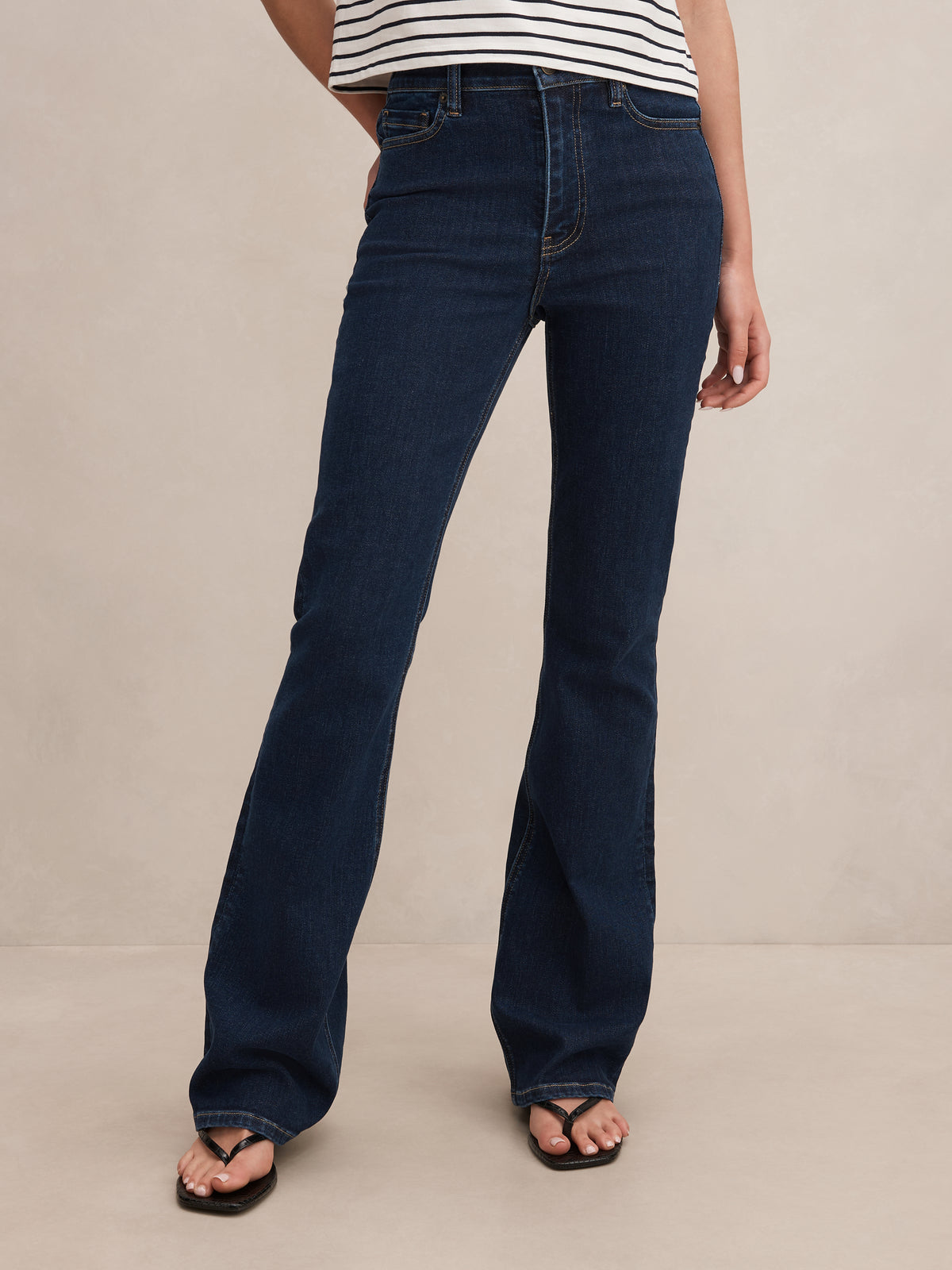Buy Yasmin Slim Wide Leg Jean - Blue - Online | Forever New Mid 