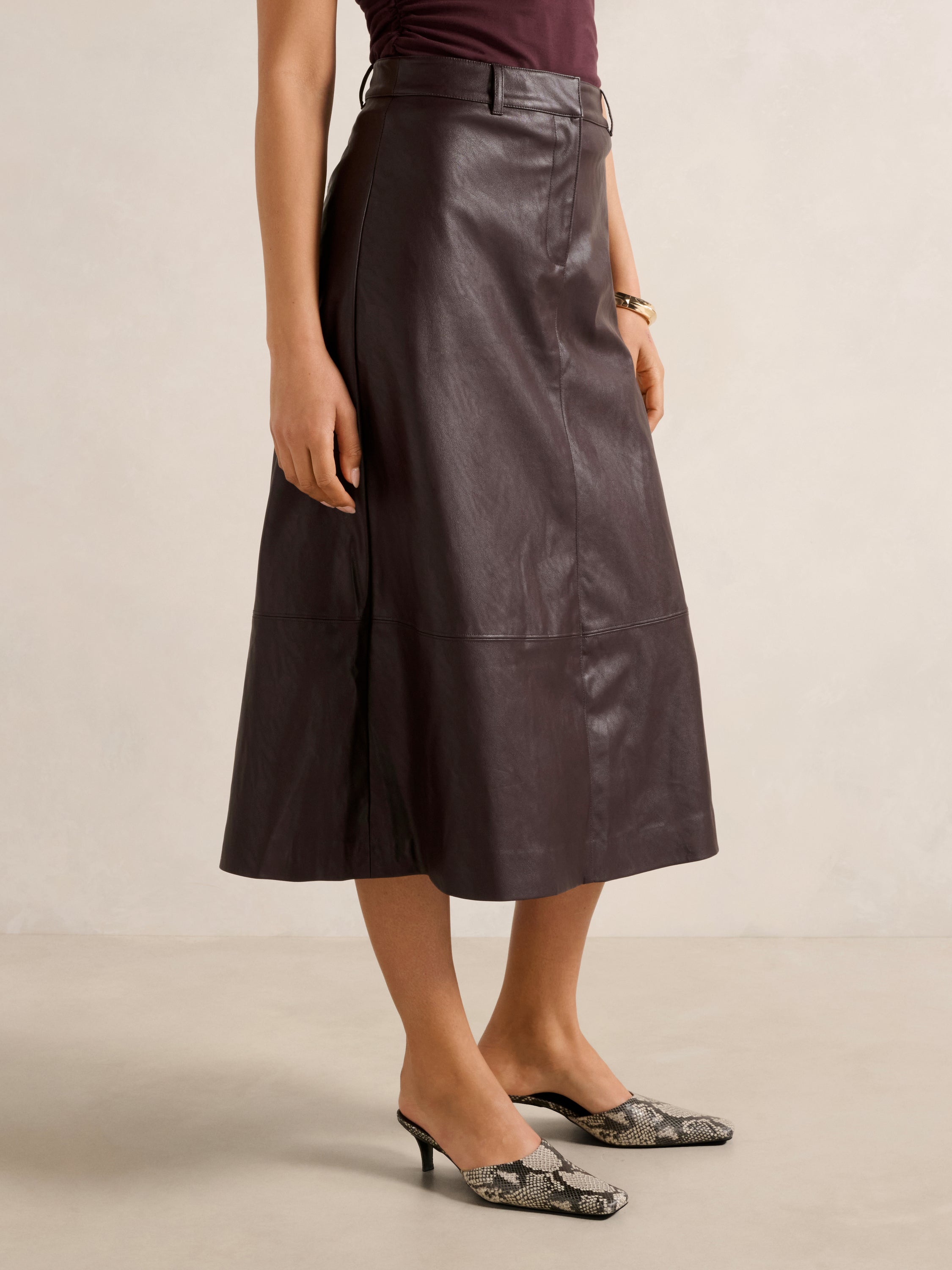 Jaelyn Vegan Leather Midi Skirt