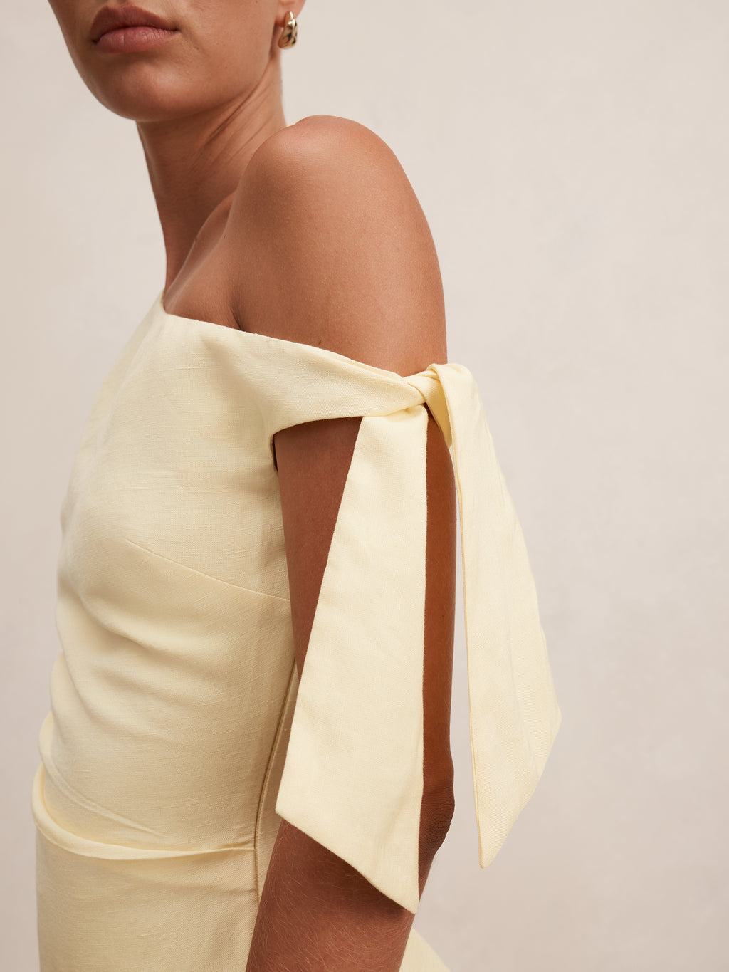 Cinzia Tipped Shoulder Linen Mini Dress