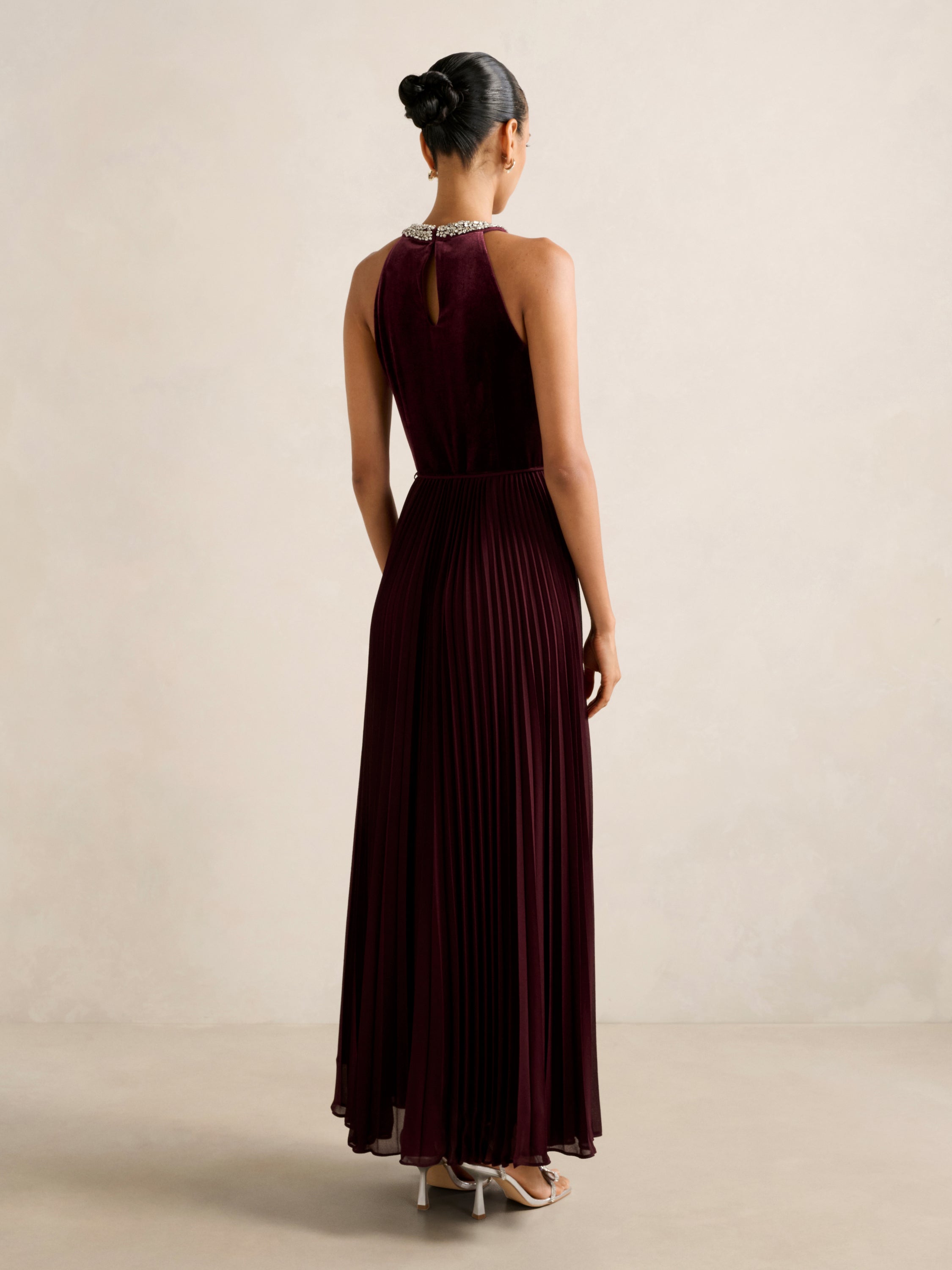 Gwen Petite Halter Neck Pleat Midi Dress