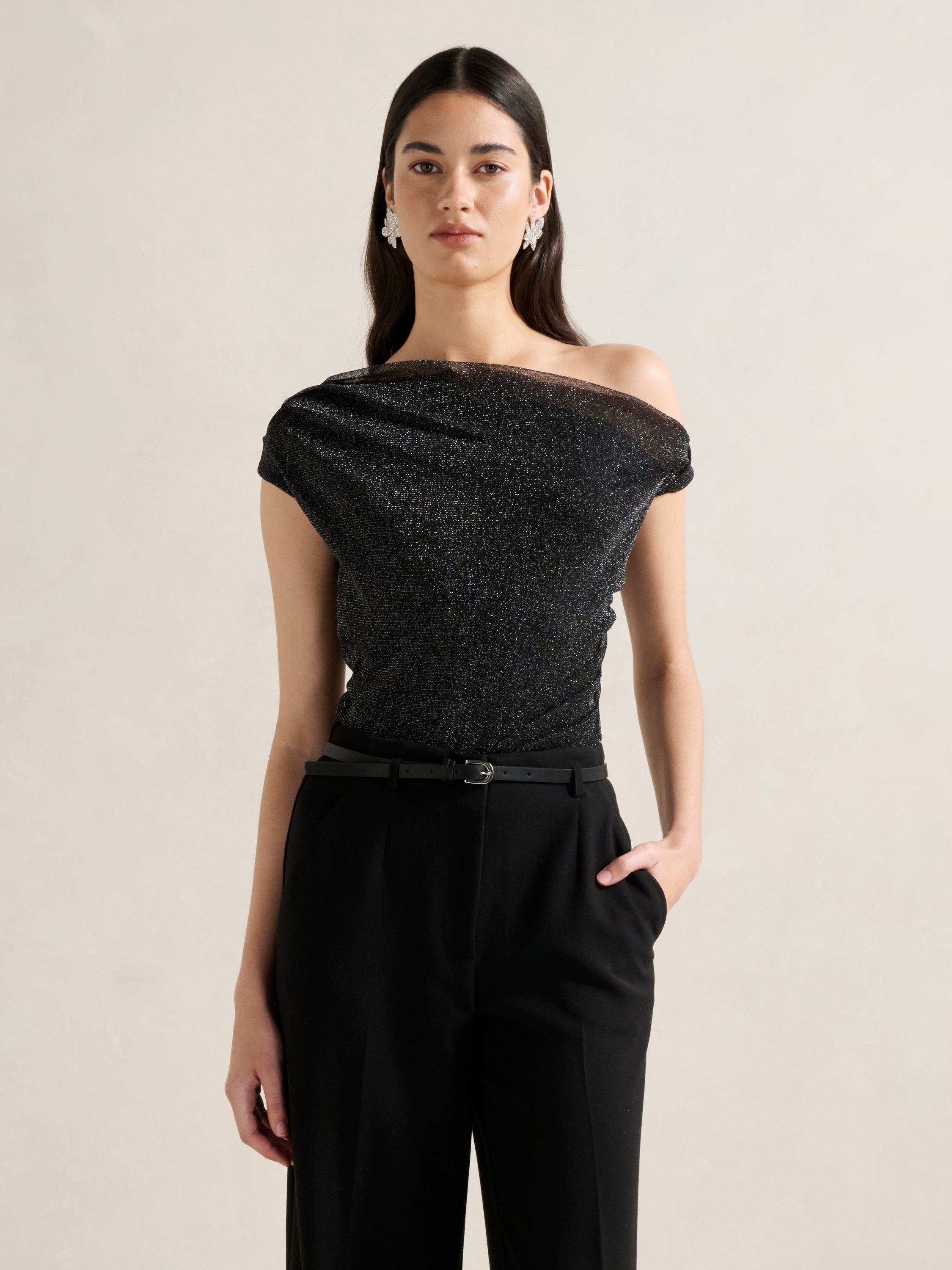 Rylee Tipped Shoulder Glitter Top