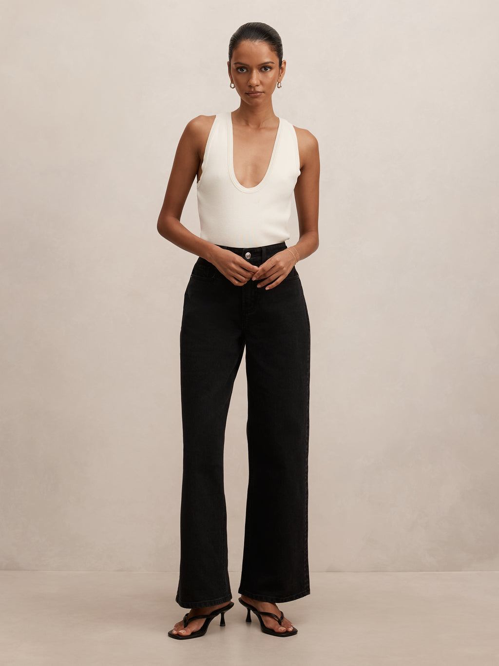 Nicki Petite Mid Rise Straight jean