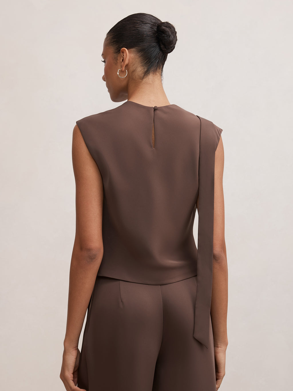 Kris Gold Hardware Detail Top