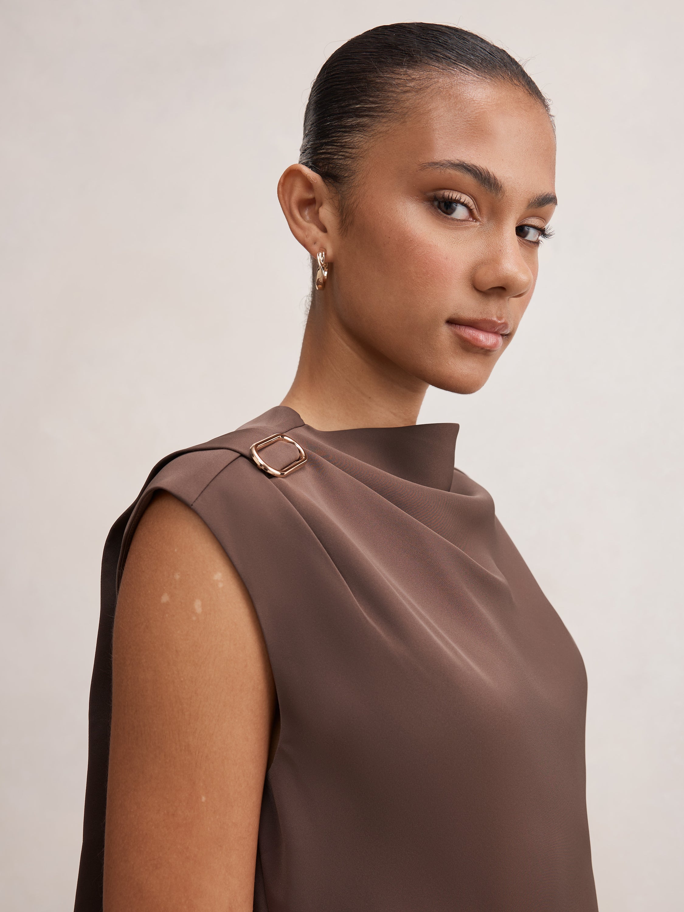 Kris Gold Hardware Detail Top