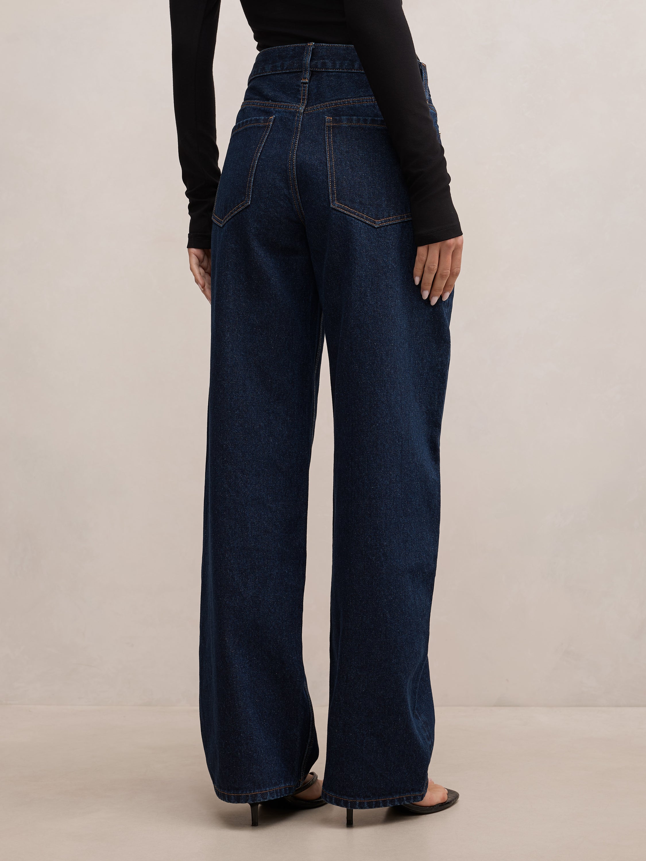 Emma Mid Rise Barrel Jean