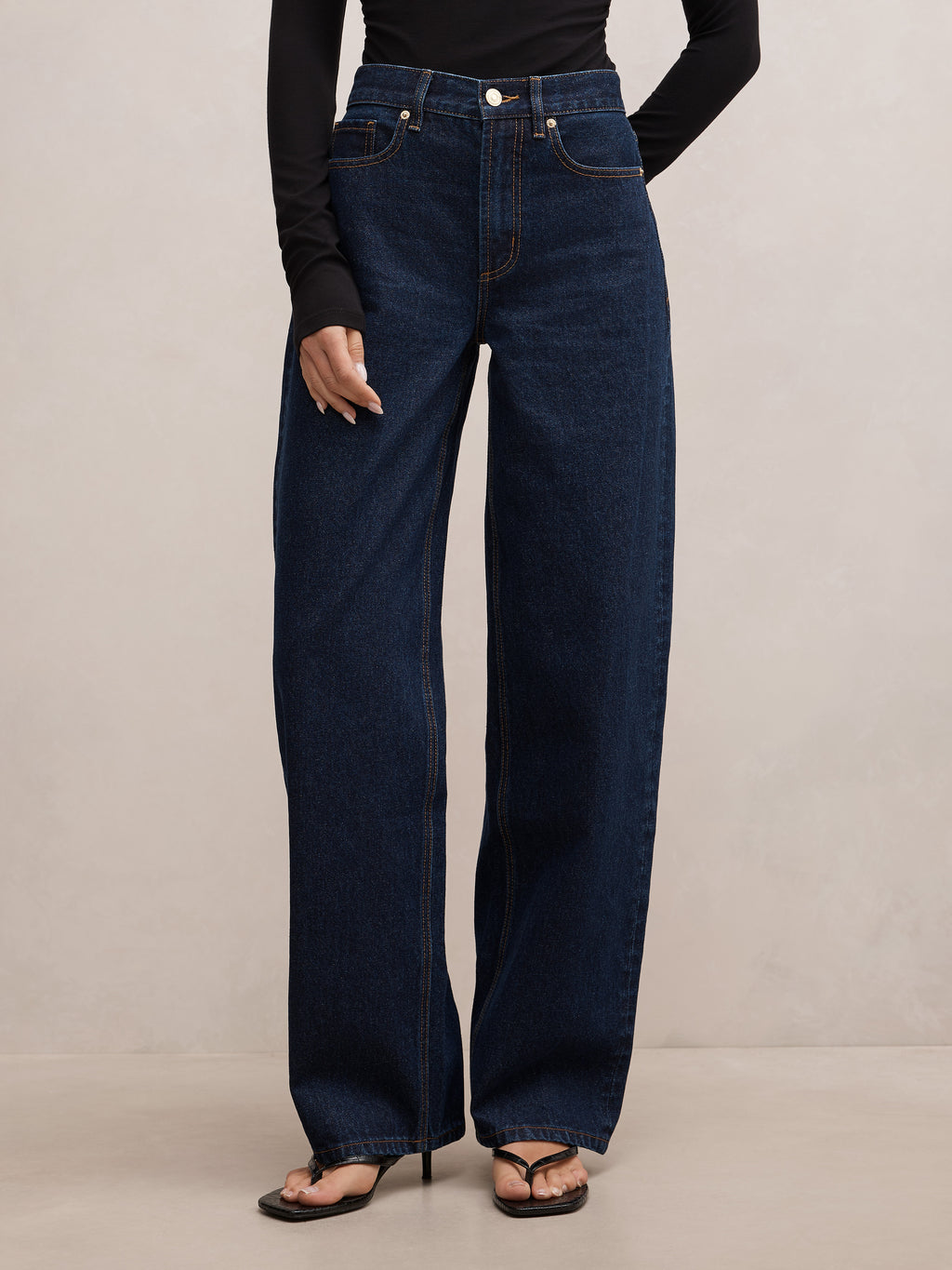 Emma Mid Rise Barrel Jean