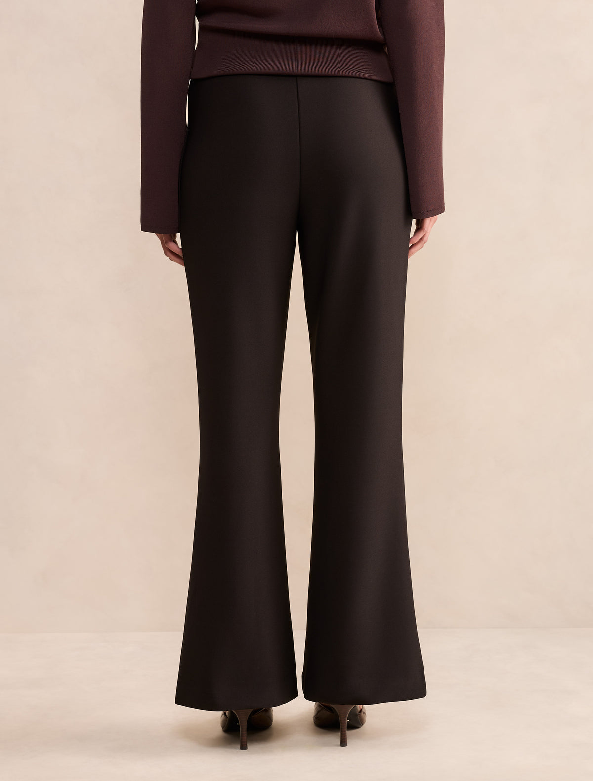Laura Crepe Flare Pant