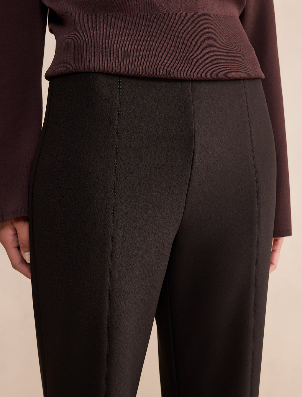 Laura Crepe Flare Pant