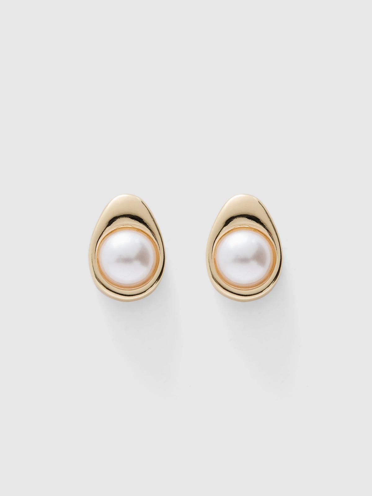 Tracey Teardrop Pearl Stud