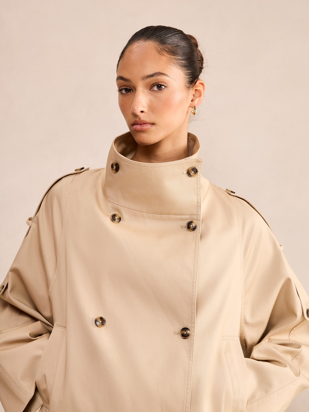 Billie Funnel Neck Short Trench