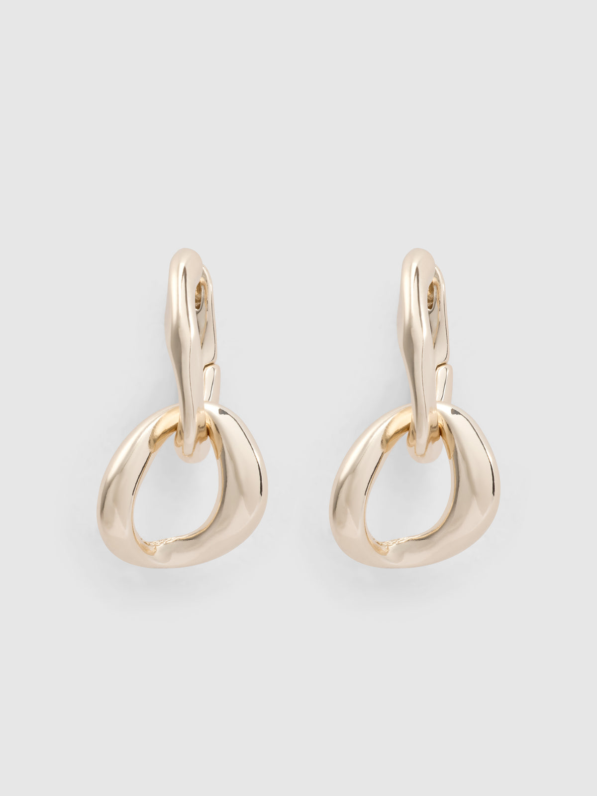 Signature Connor Chain Earring