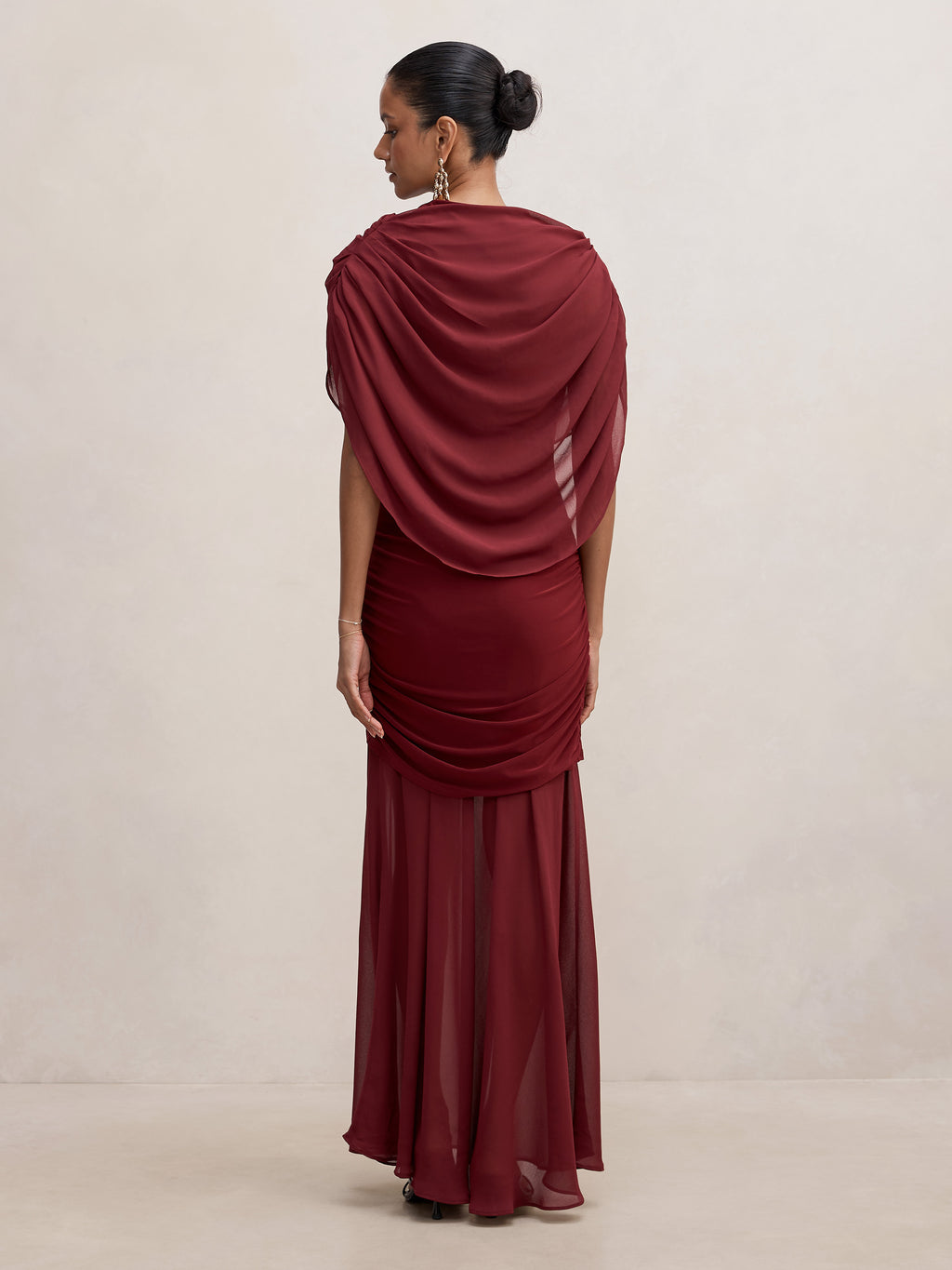 Lola Petite Cape Maxi