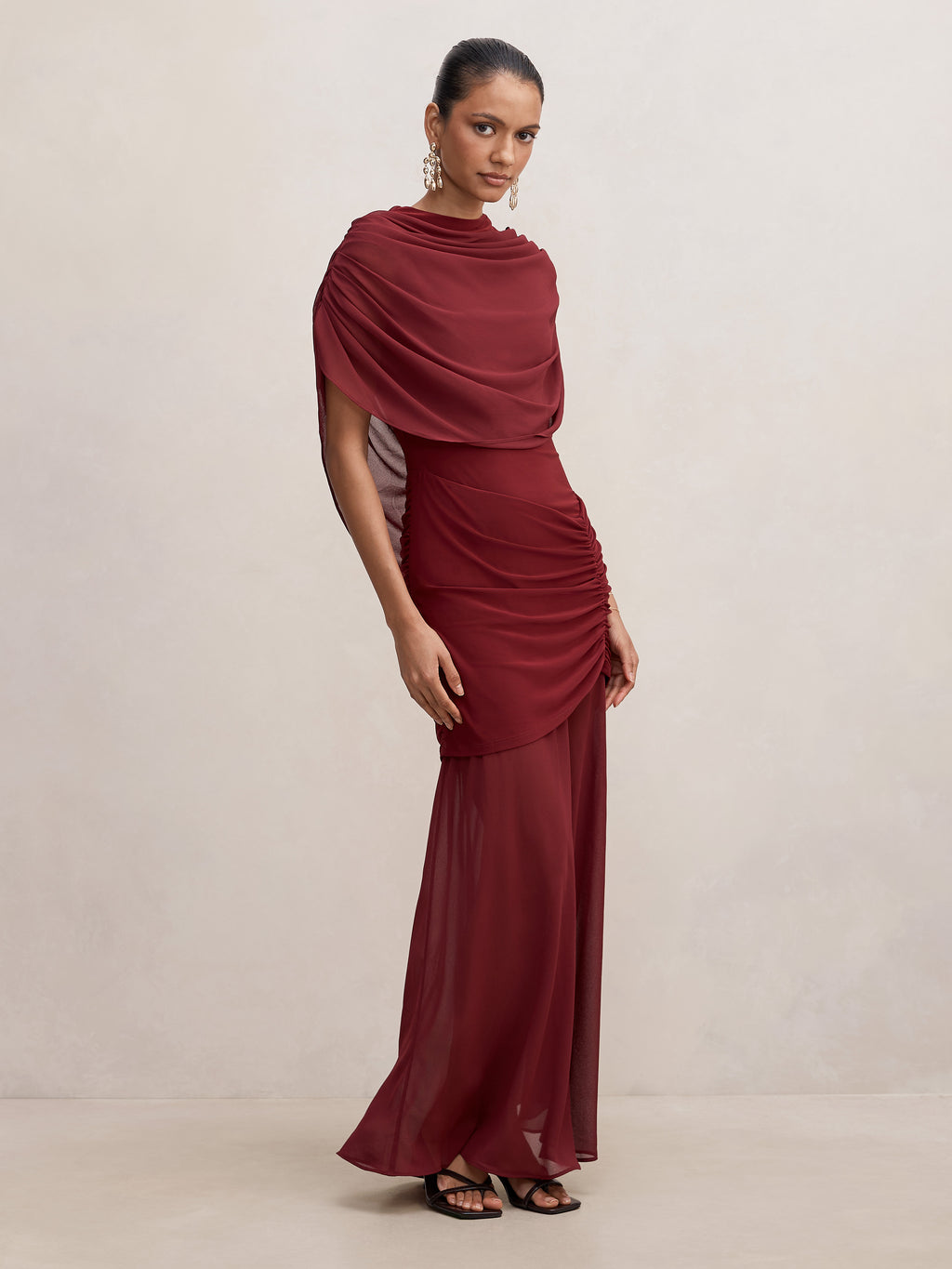 Lola Petite Cape Maxi