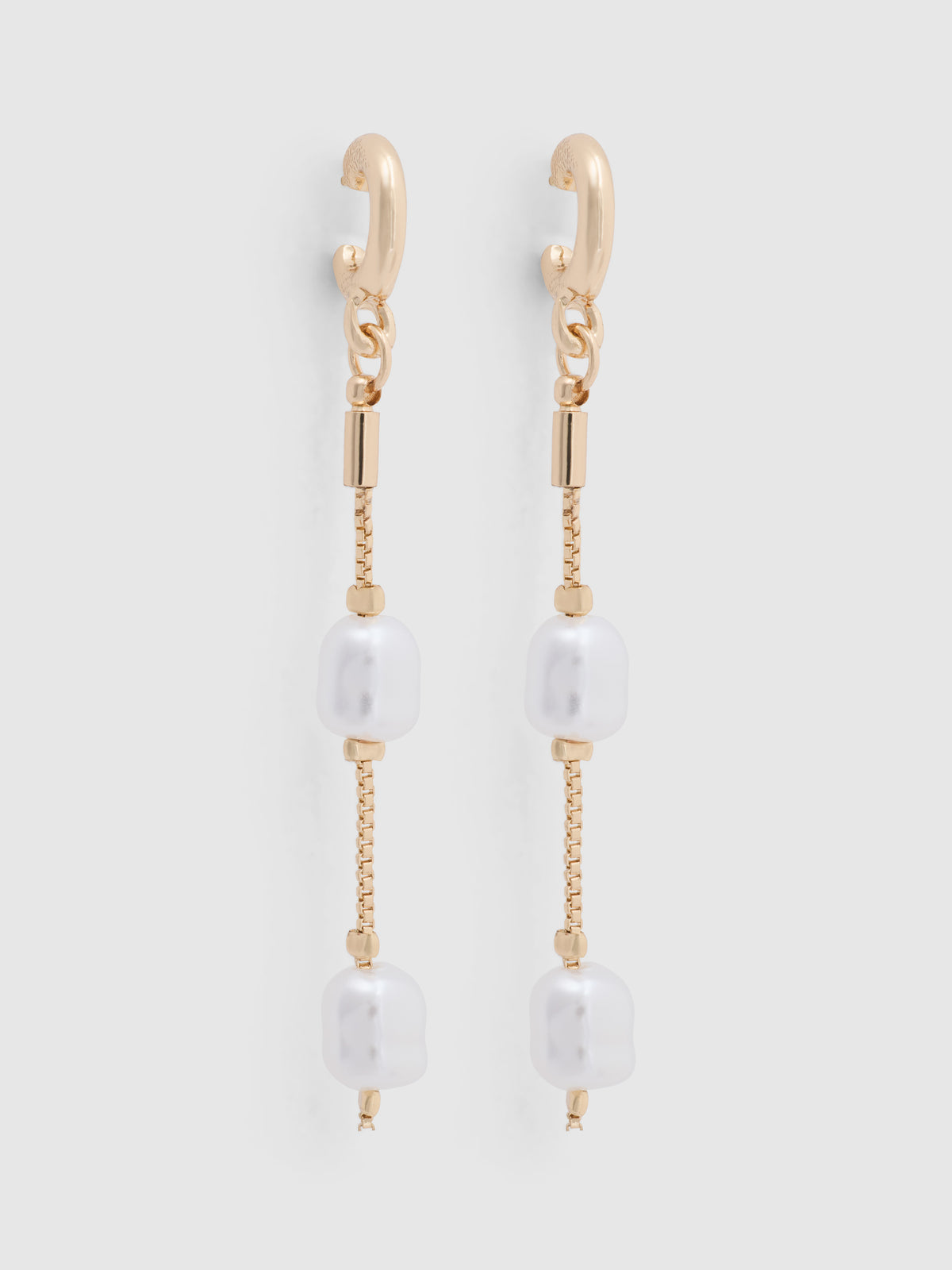 Eva Pearl Elegant Earring