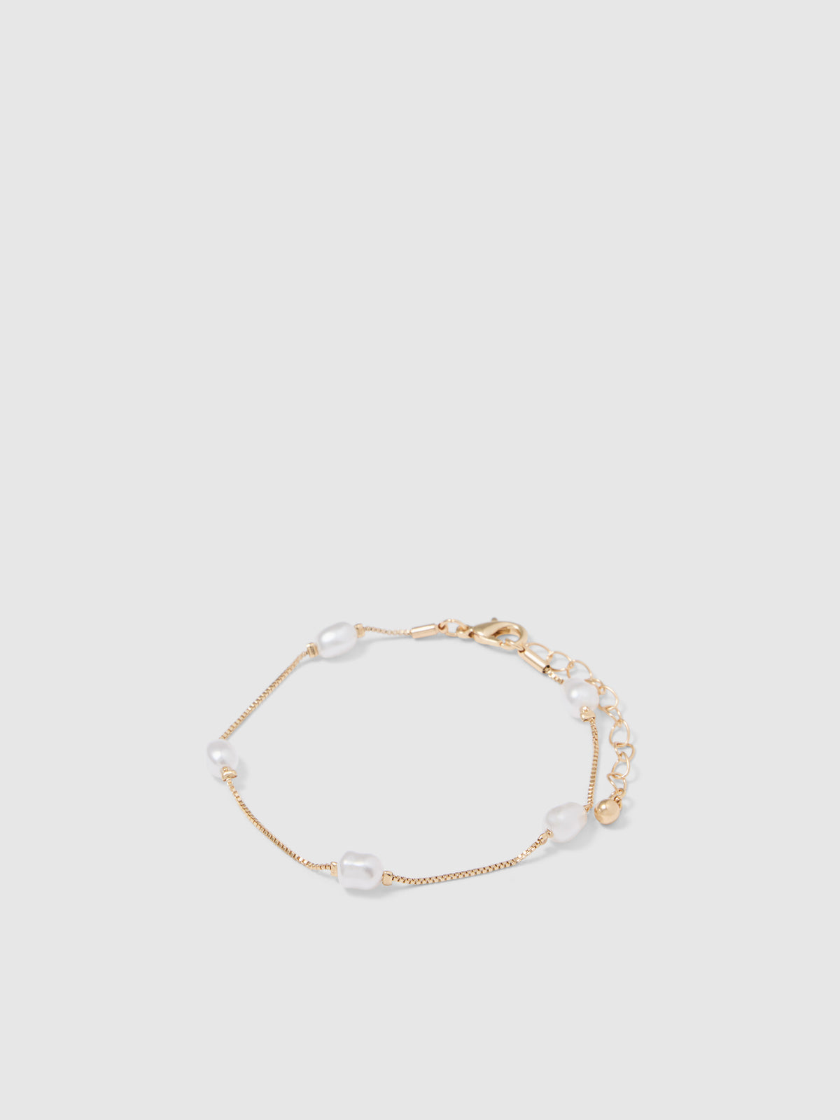 Eva Pearl Elegant Bracelet
