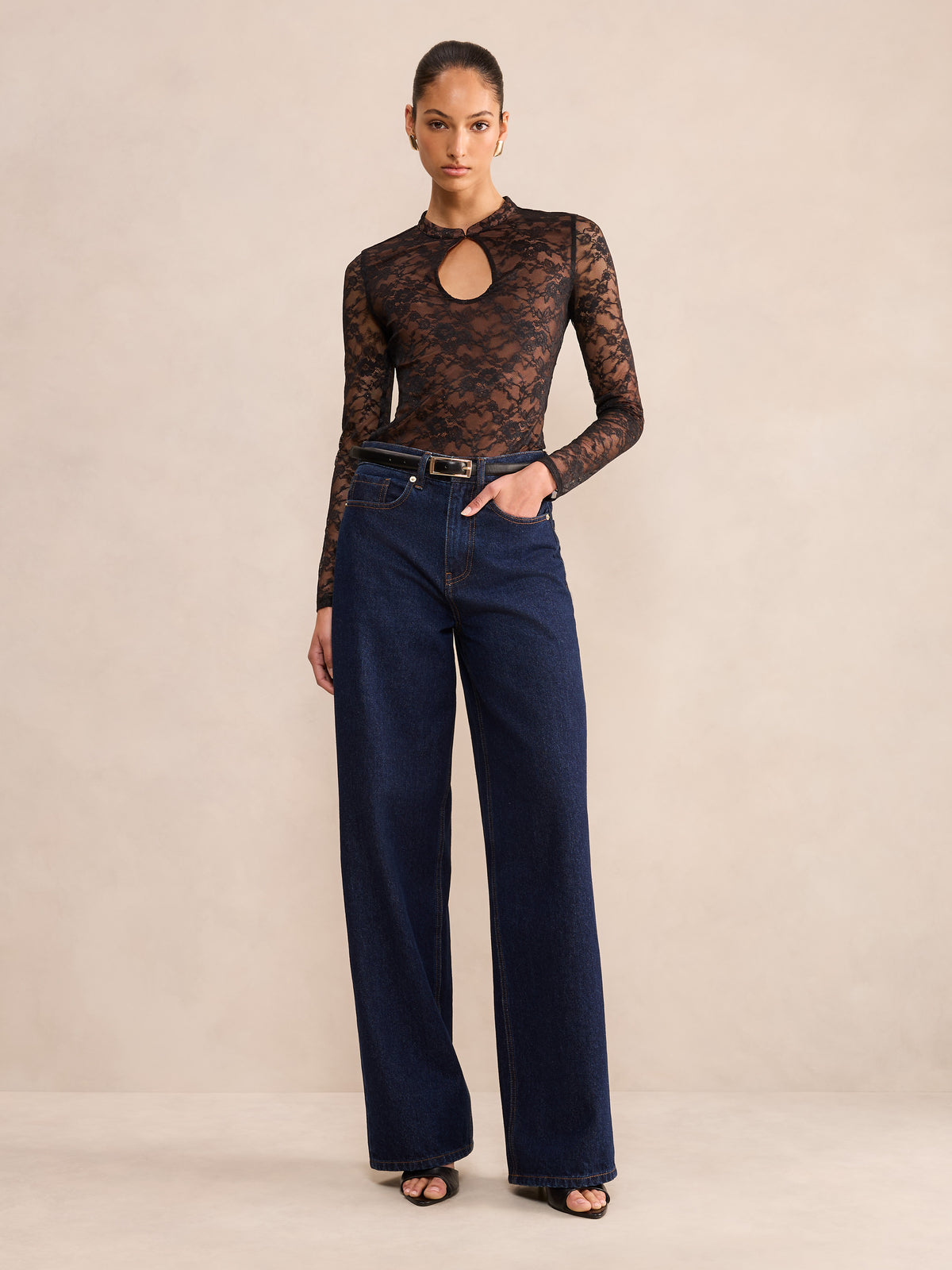 Ava Lace Keyhole Long Sleeve
