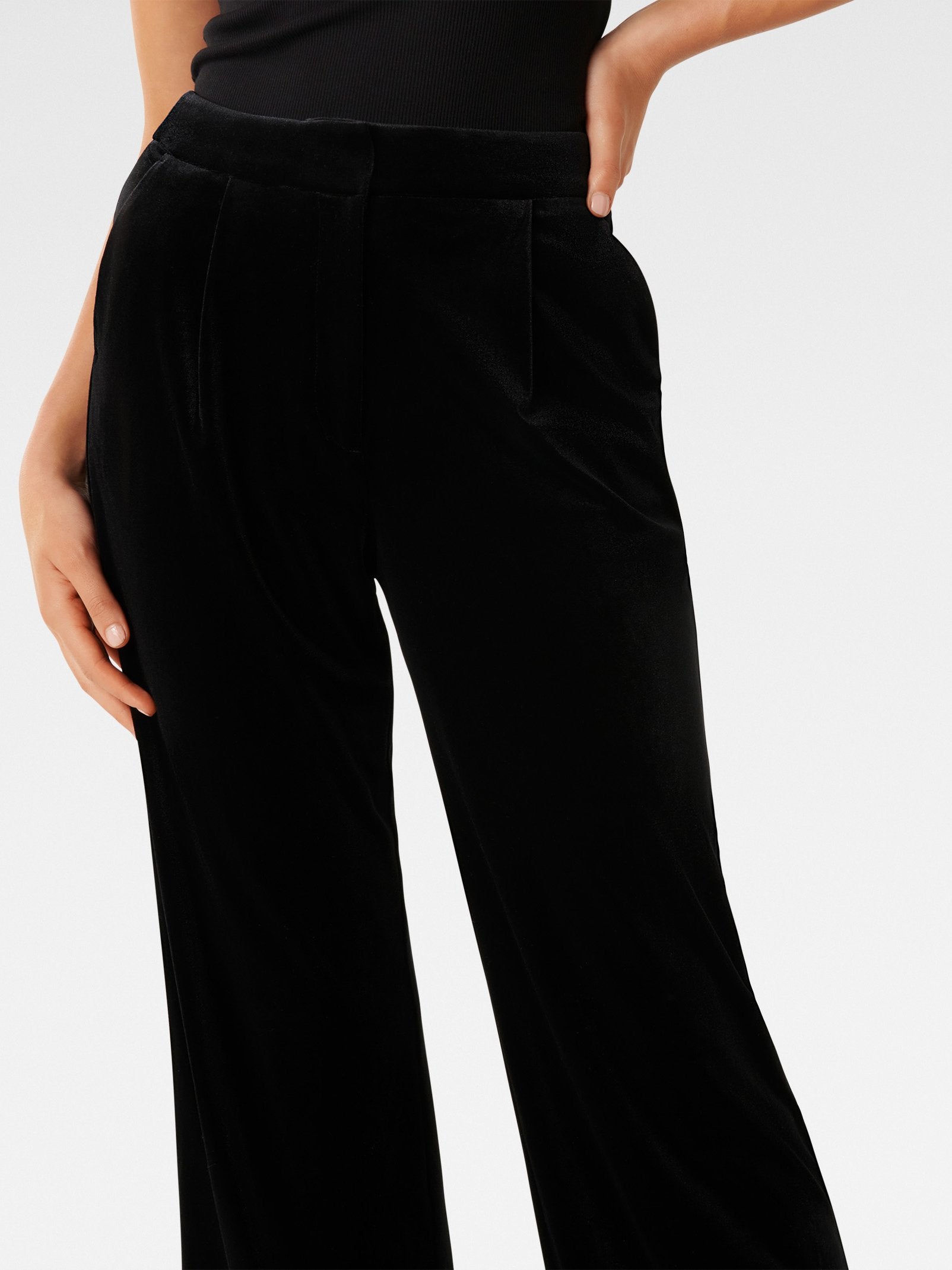 Vera Velvet Straight Leg Pant