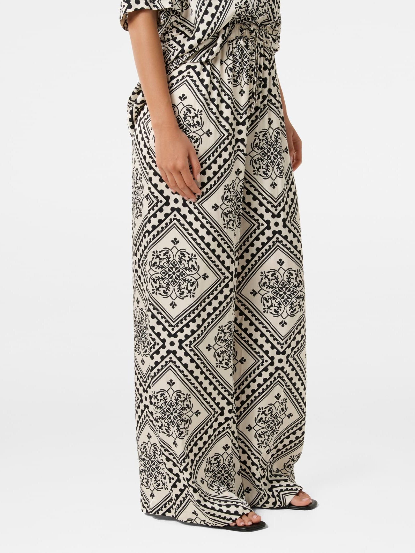  Serena Satin Pant