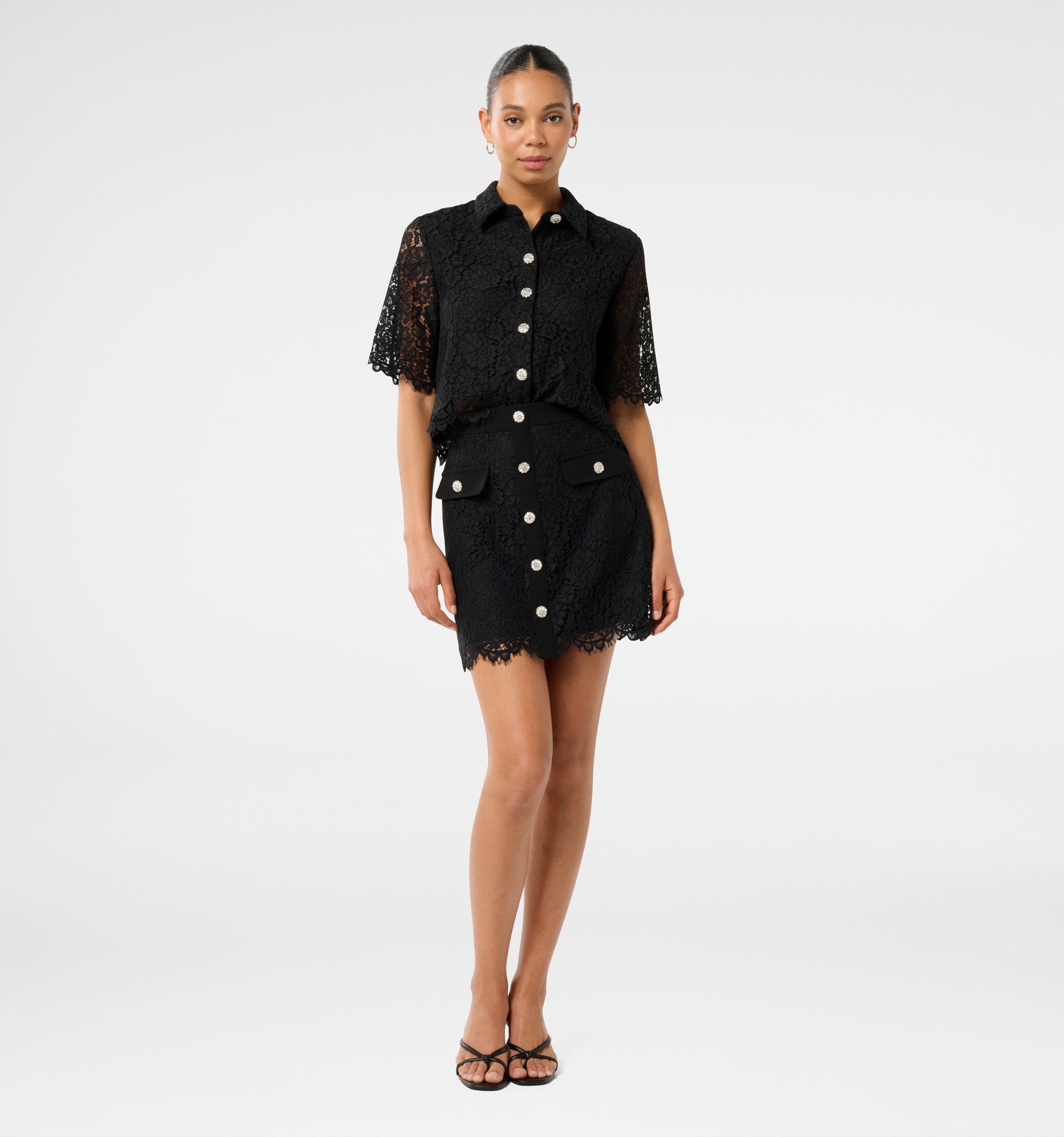 Lara Lace Scallop Mini Skirt