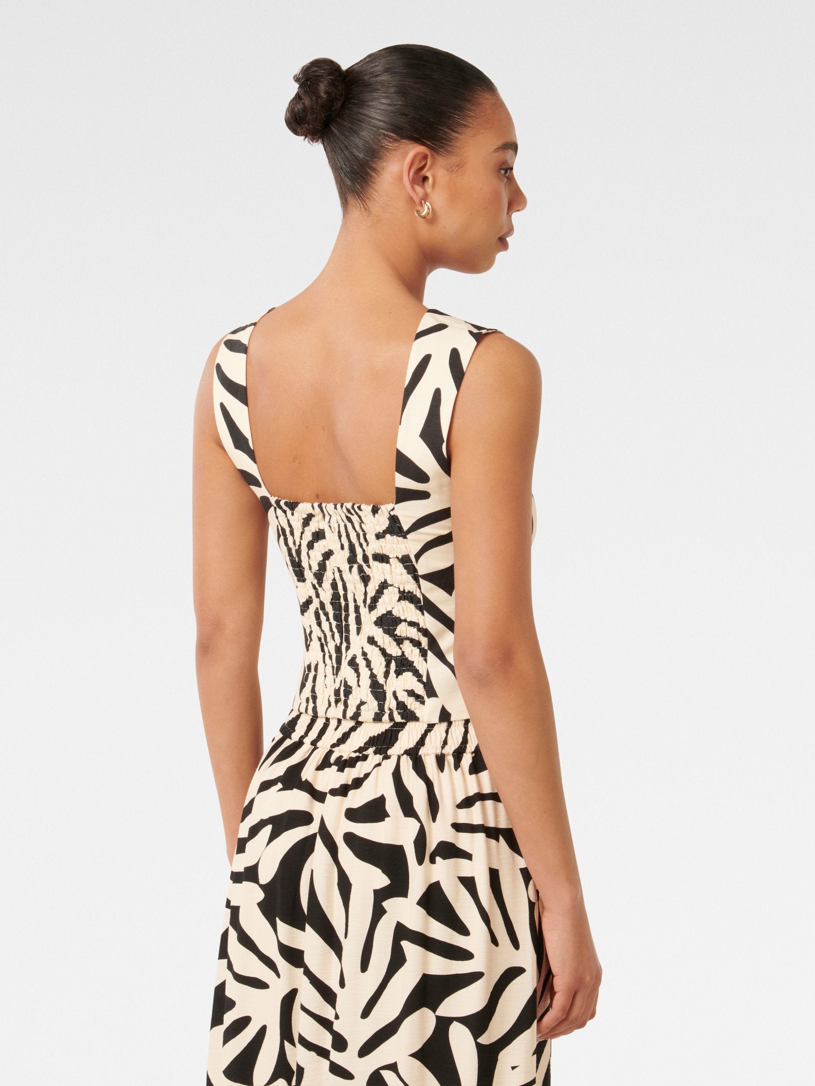 Kinsley Square Neck Fitted Tank Top
