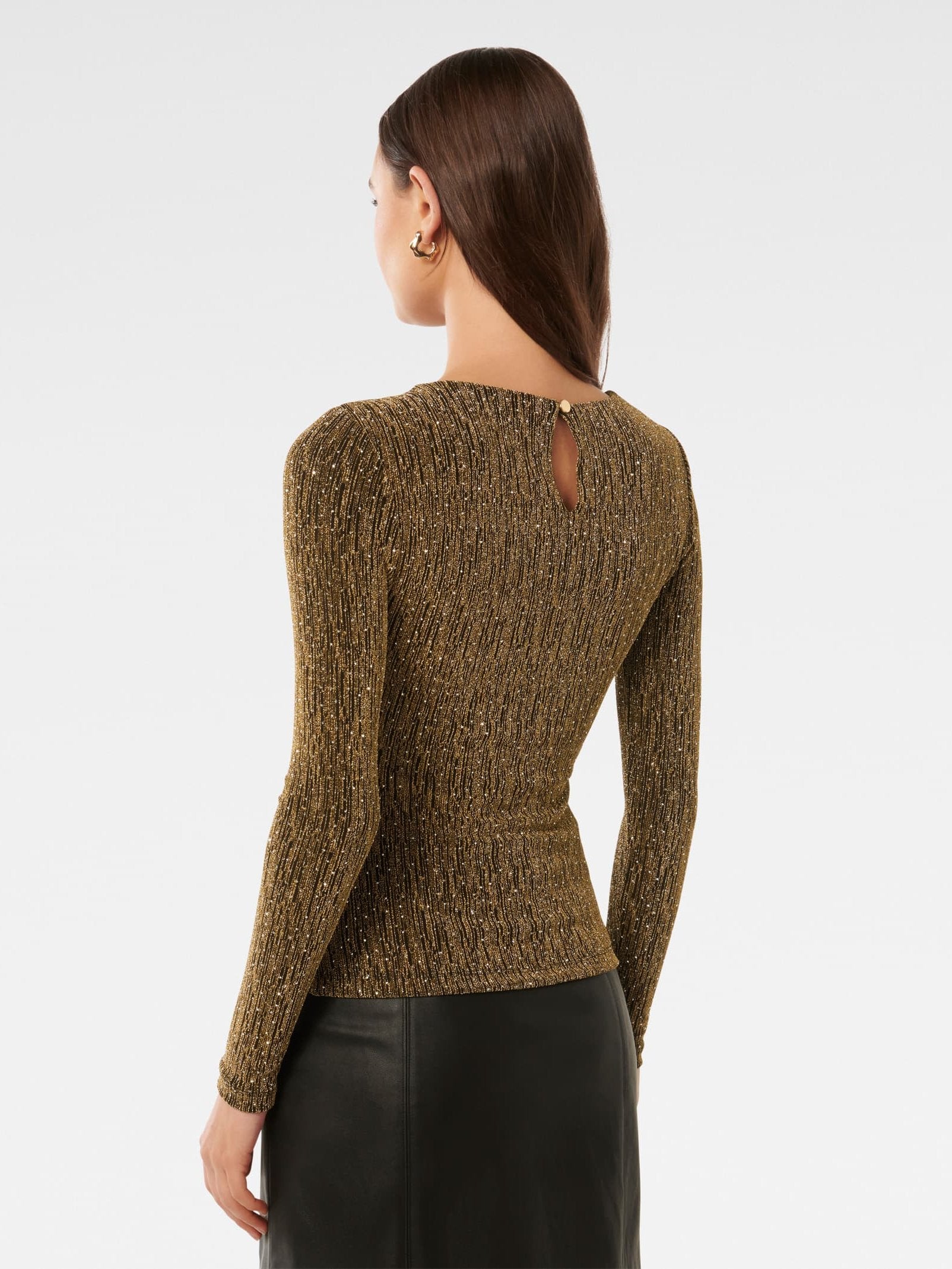  Gia Twist Detail Top
