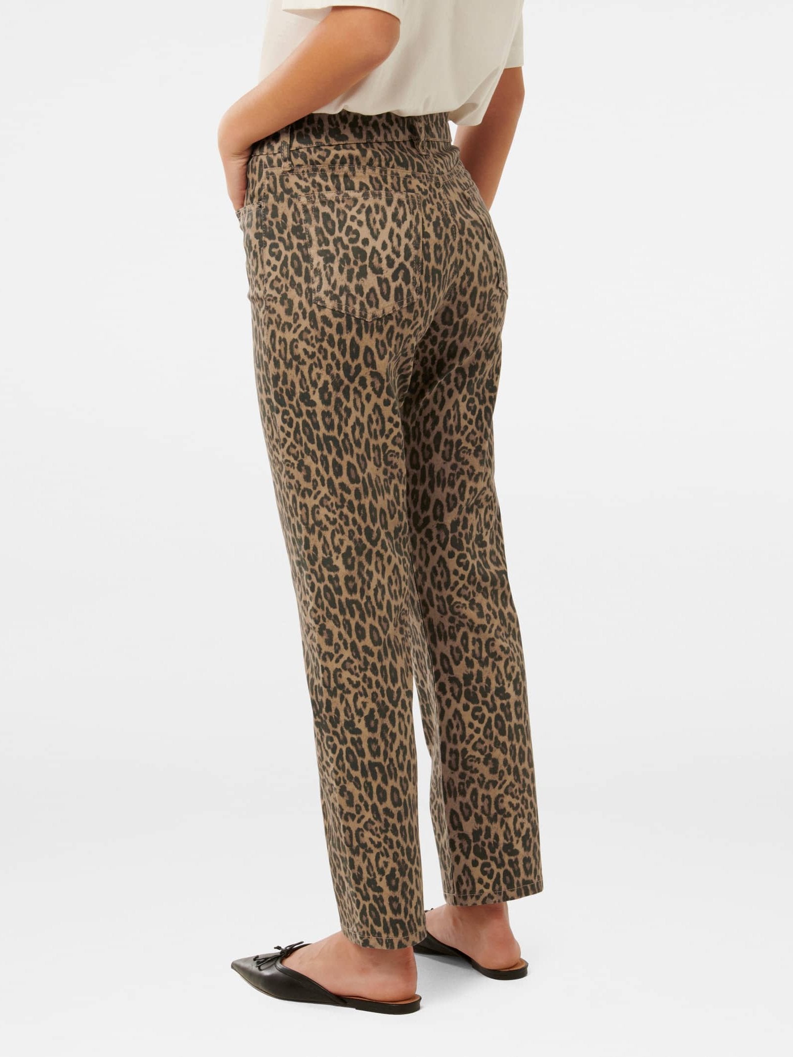  Niki Ankle Straight Jeans