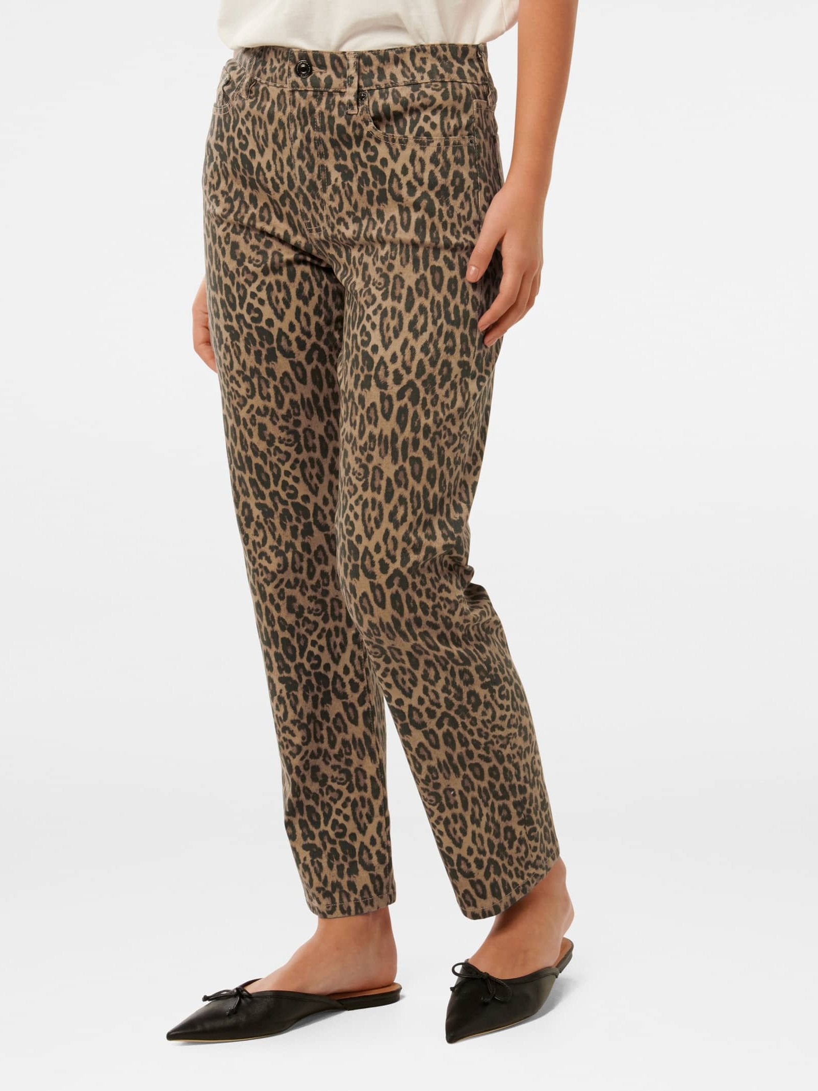  Niki Ankle Straight Jeans