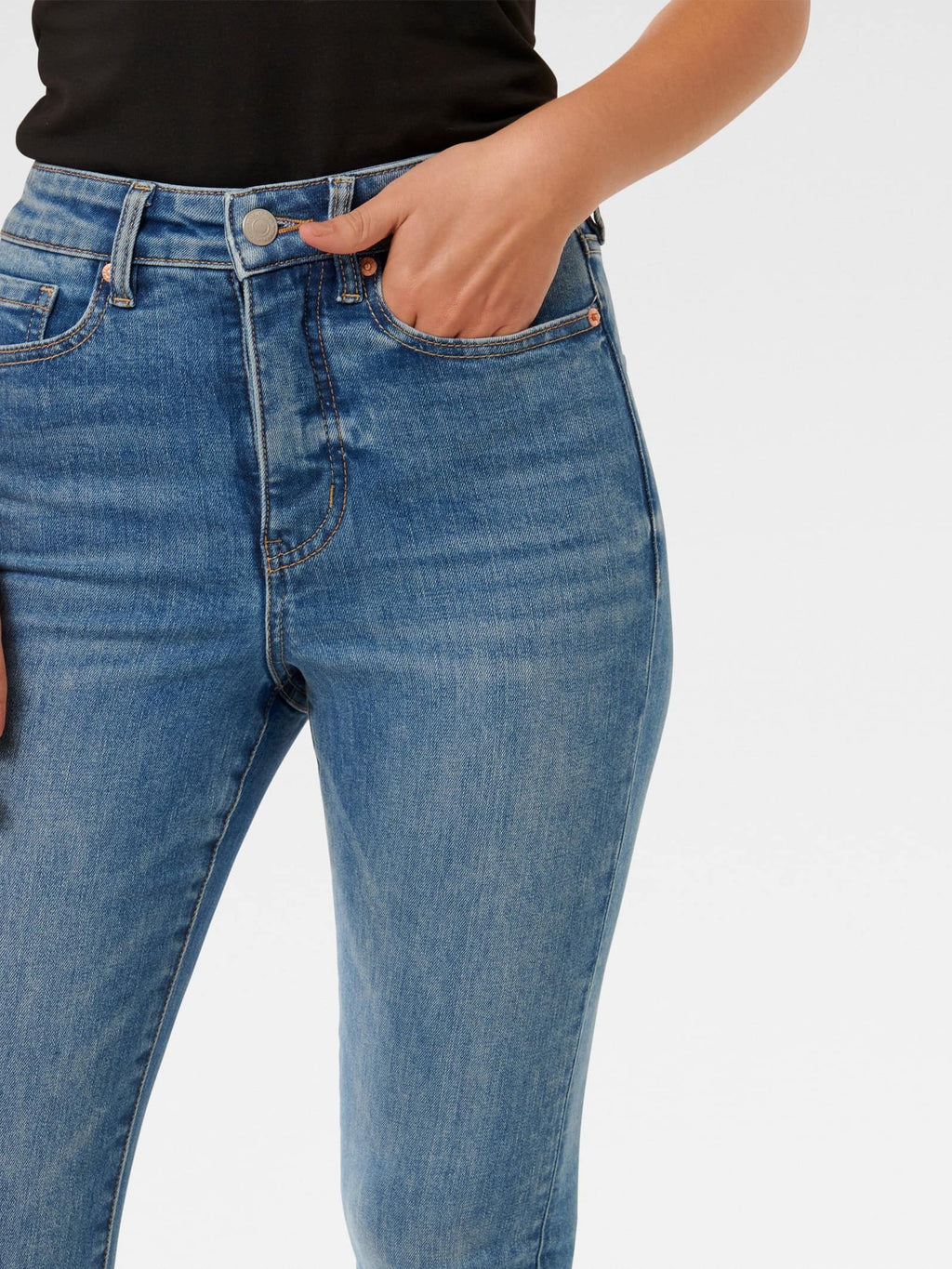  Bella Skinny Jeans