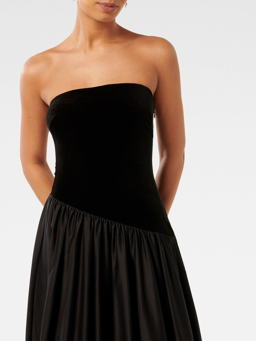  Delilah Velvet Bubble Hem Midi Dress