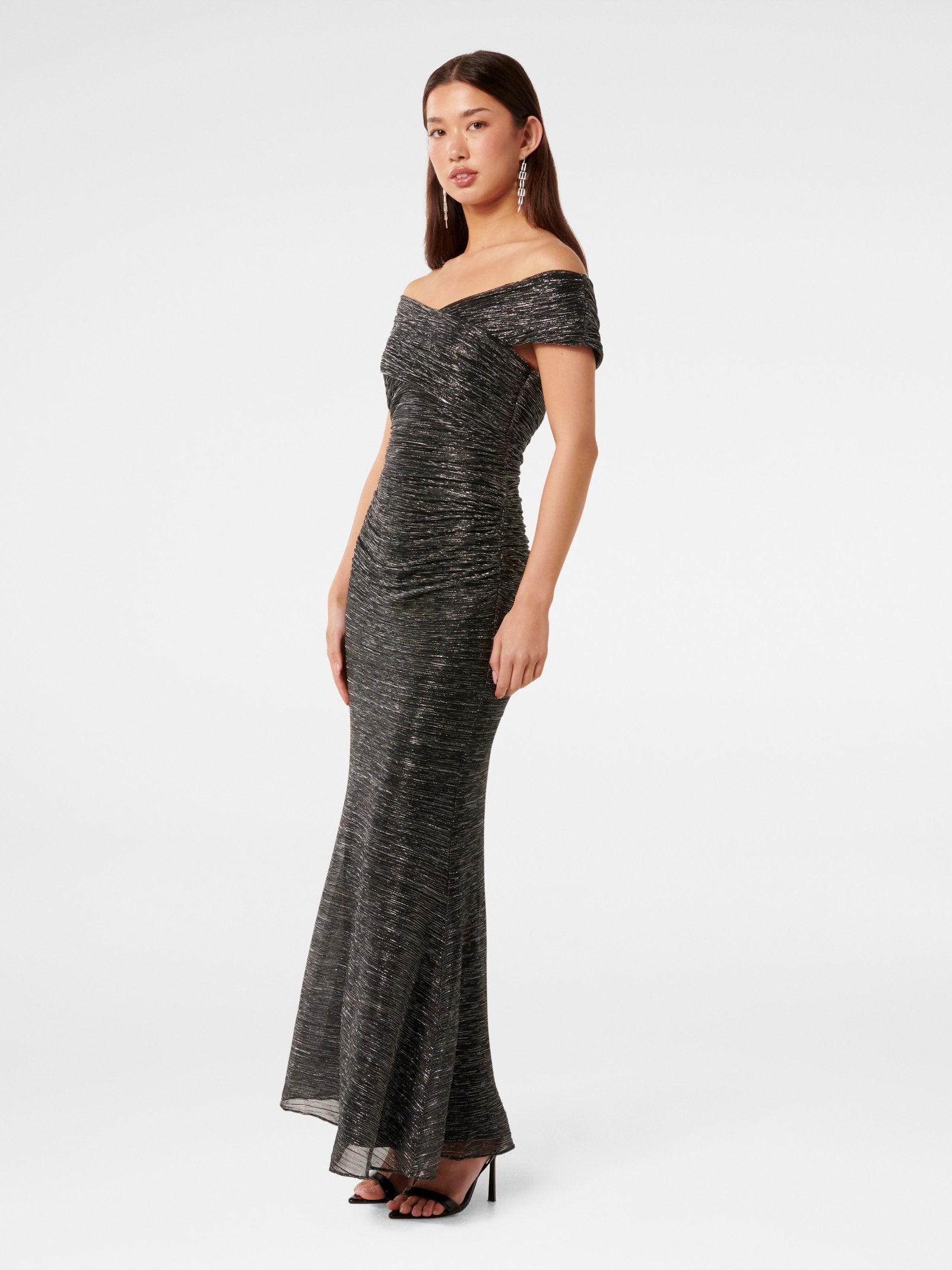  Wilma Off Shoulder Plisse Maxi Dress