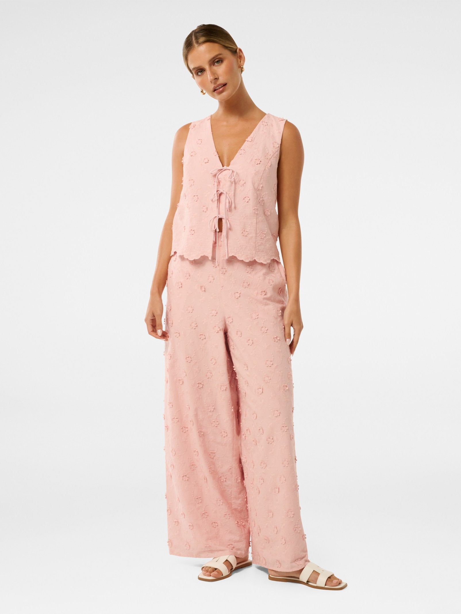  Daisy Petite Broderie Wide Leg Pant