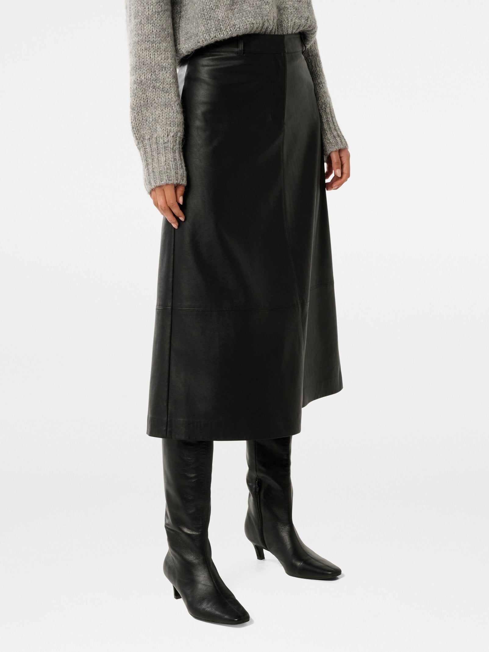 Jaelyn Vegan Leather Midi Skirt