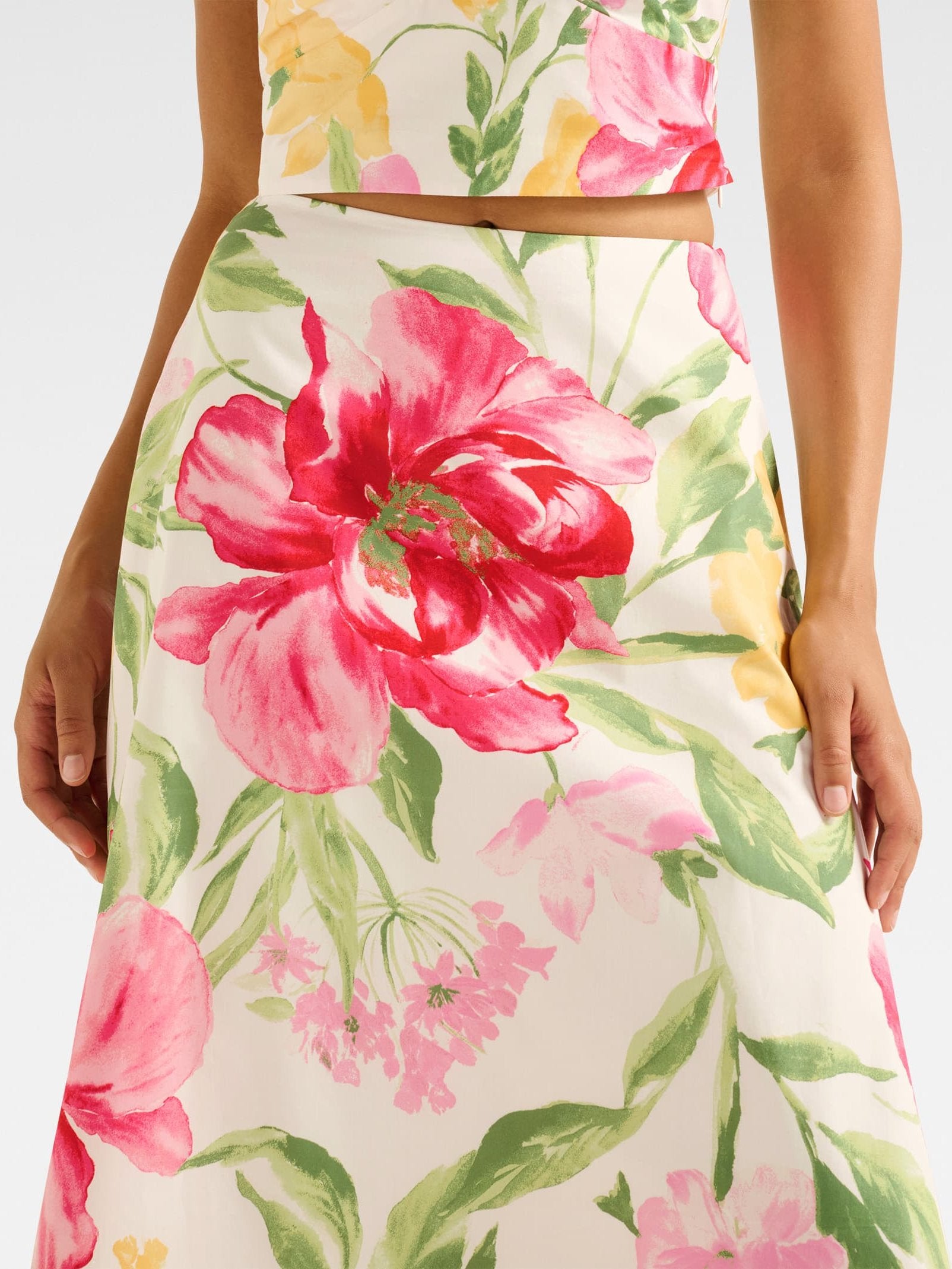  Talia Printed Midi Skirt