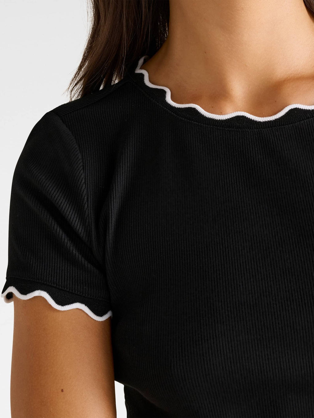 Rebecca Scallop Trim Tee