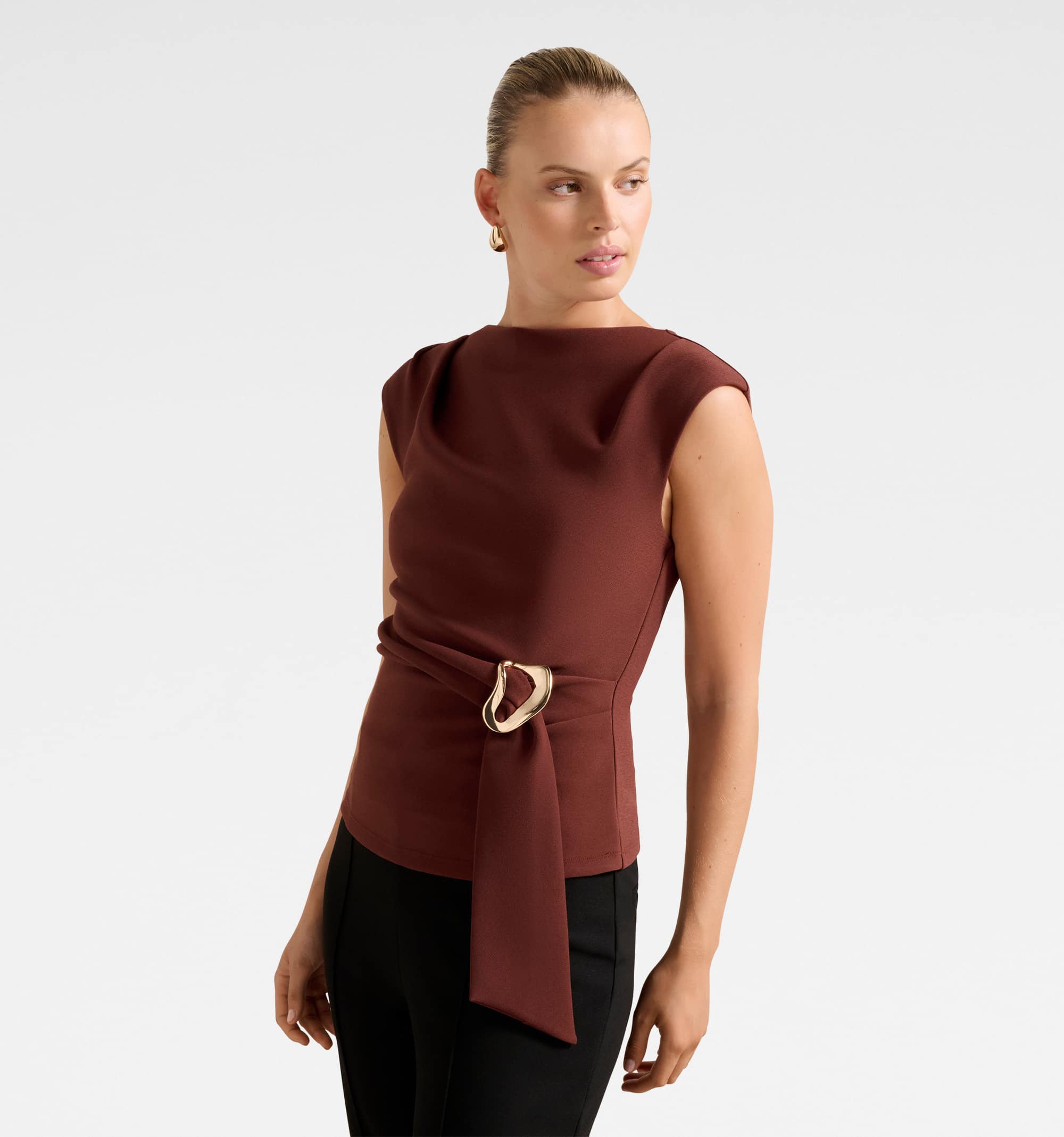 Serena Hardwear Detail Top