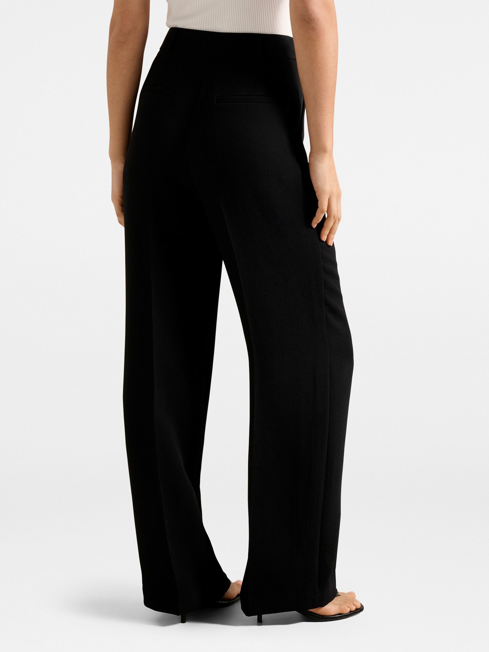 Dahlia Straight Leg Pant