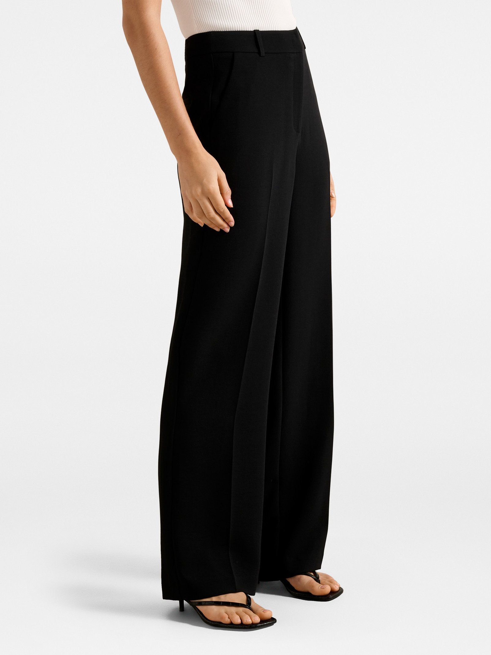 Dahlia Straight Leg Pant