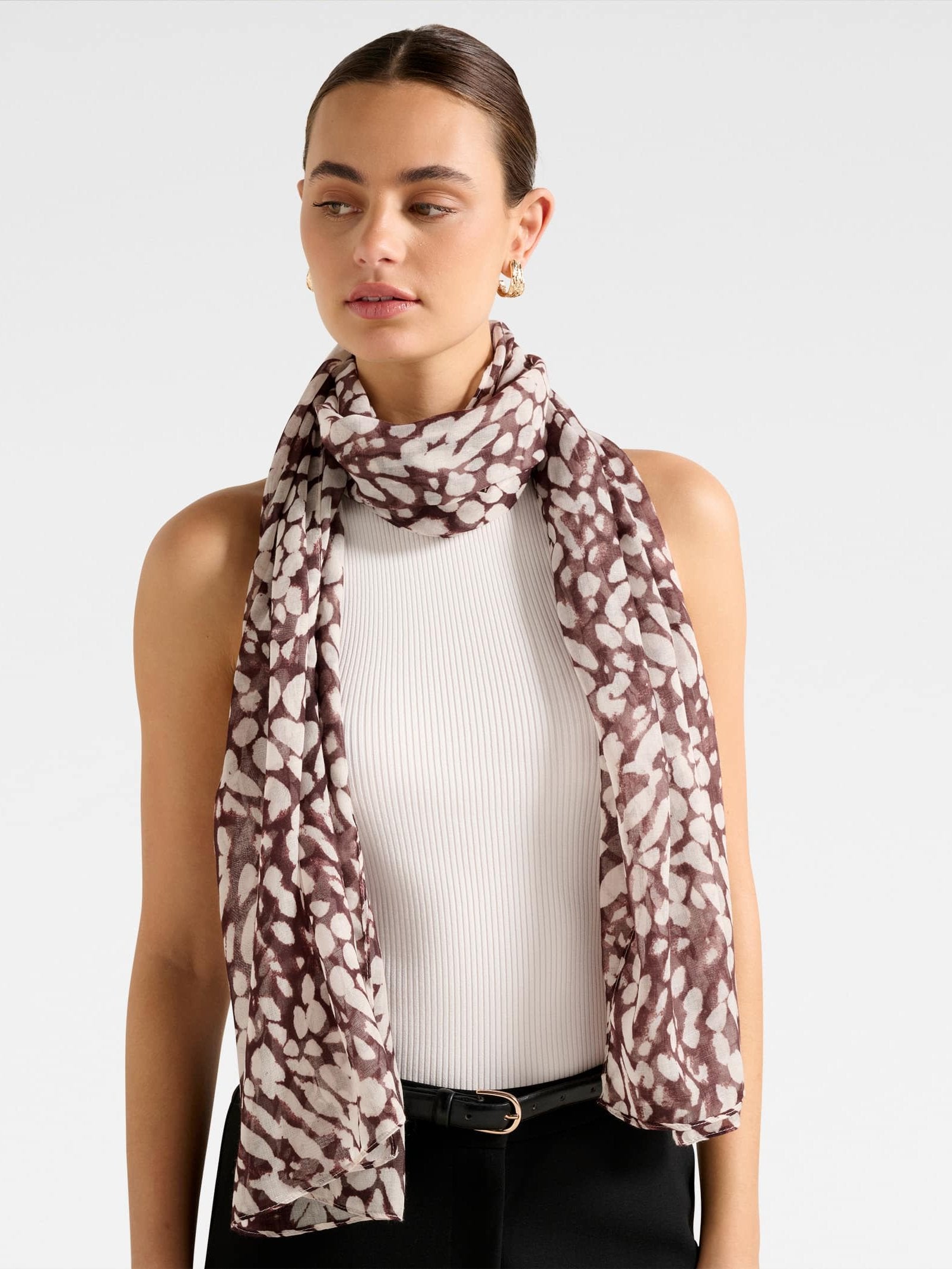  Sally Printed Lightweight Scarf