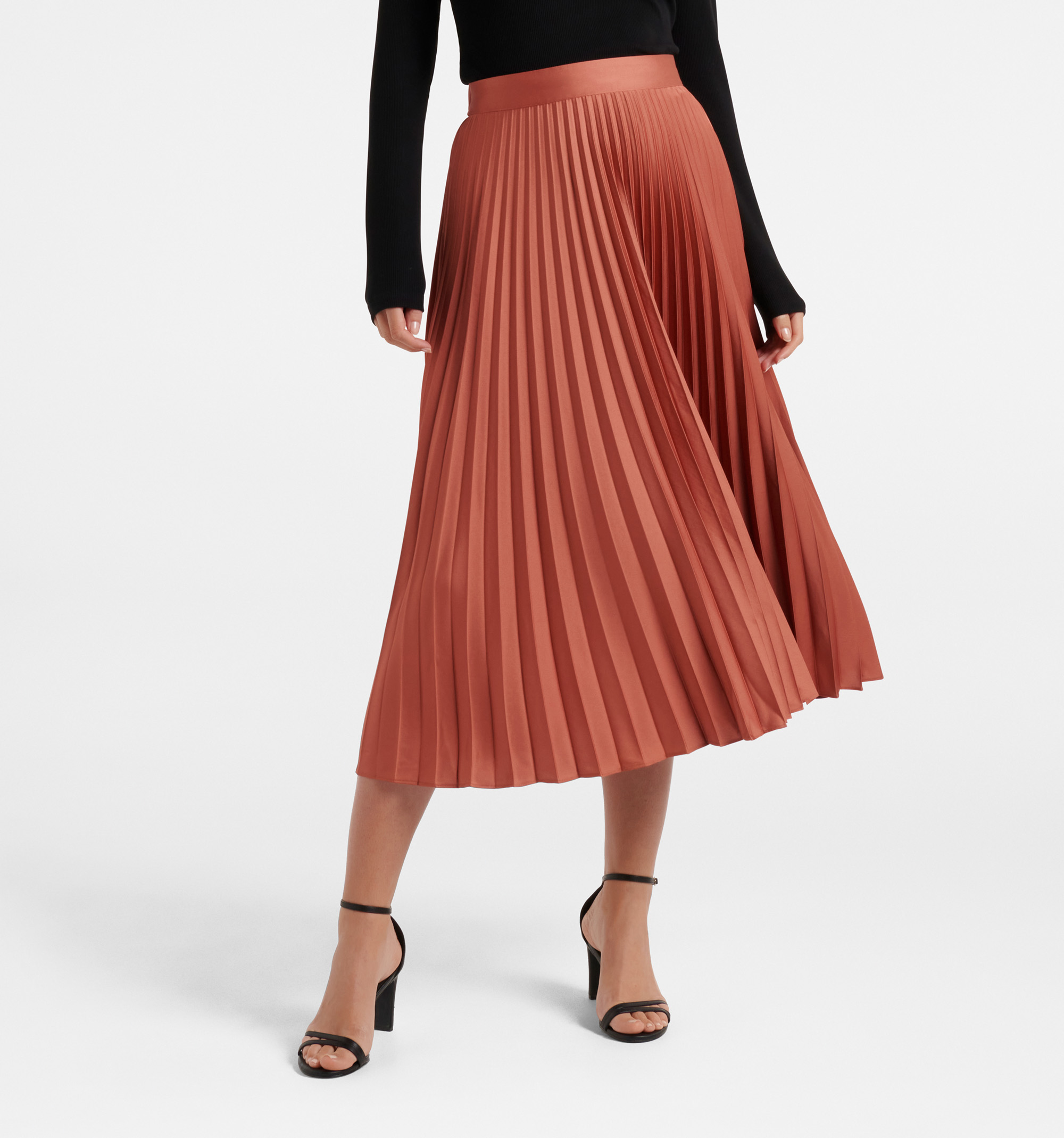 Forever New Nougat Brown Ester Satin Pleated Skirt | Satin pleated skirt, Pleated  skirt, Clothes design